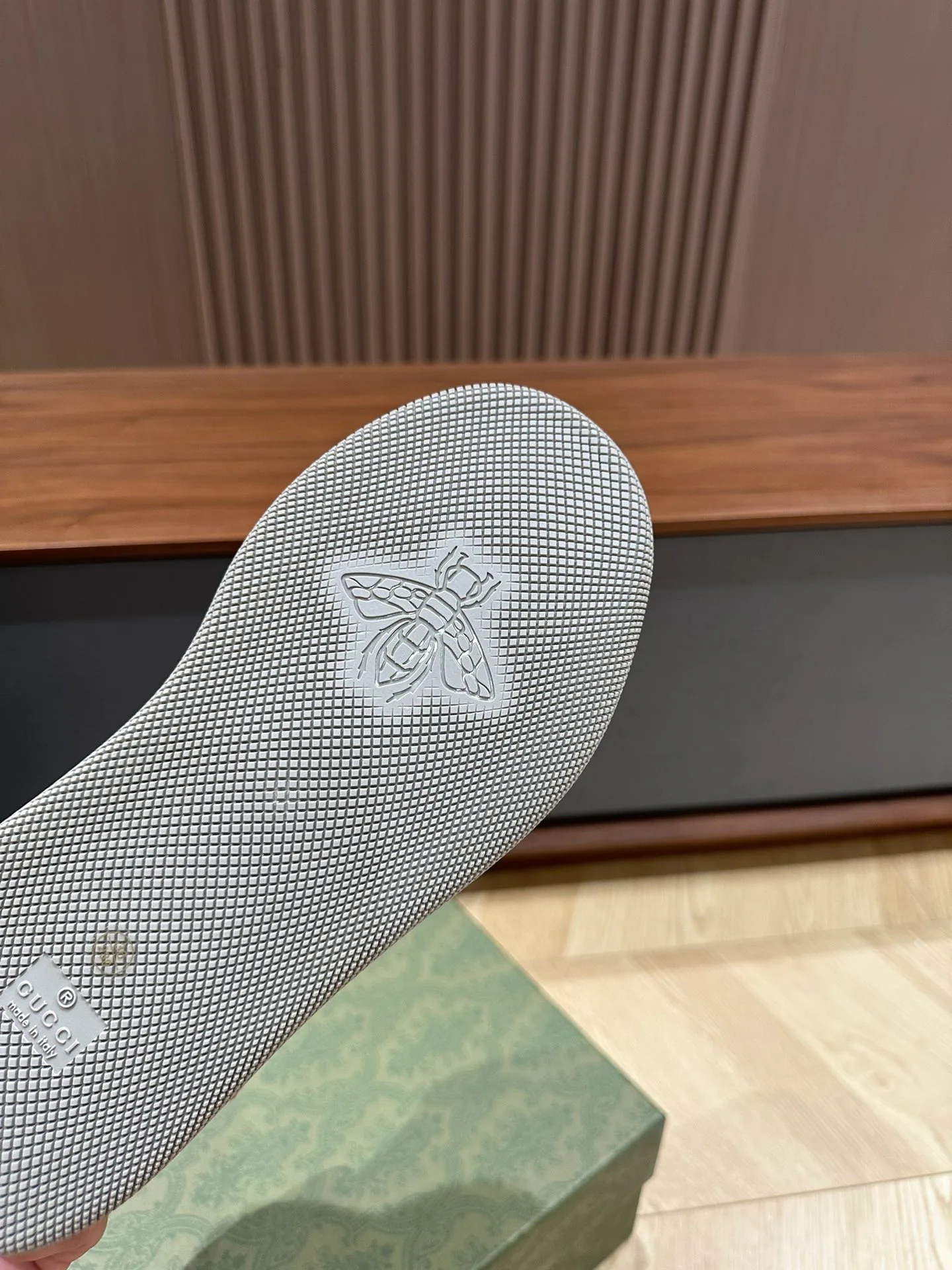 Кроссовки Женские Gucci 1331225