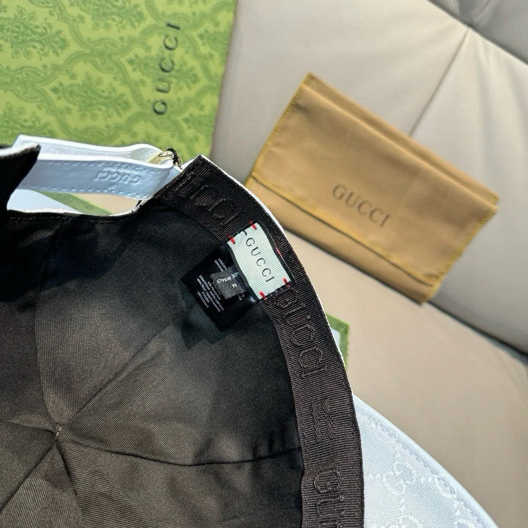 Головные Уборы Gucci 17604850