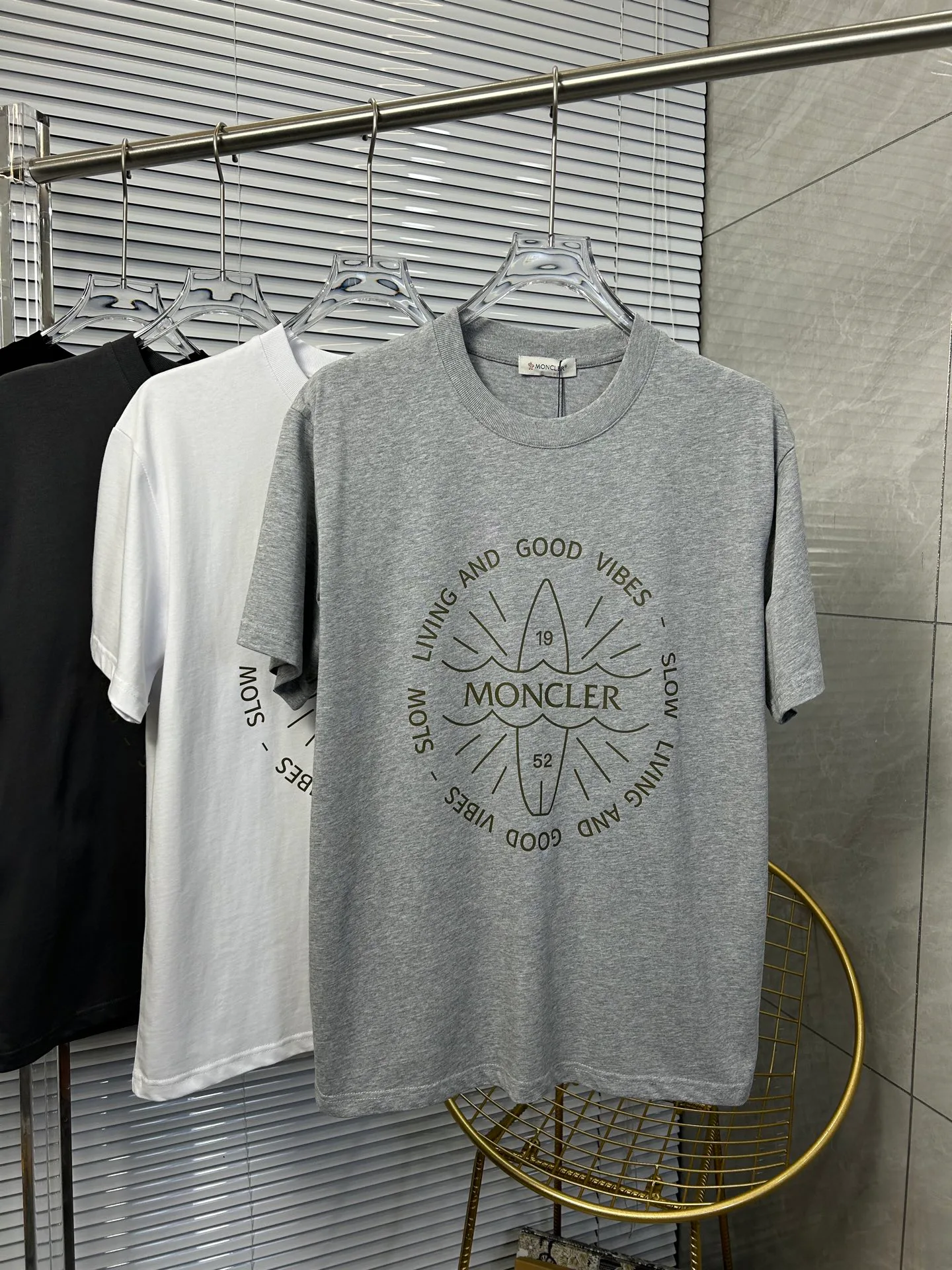 Футболки Женские Moncler 15444