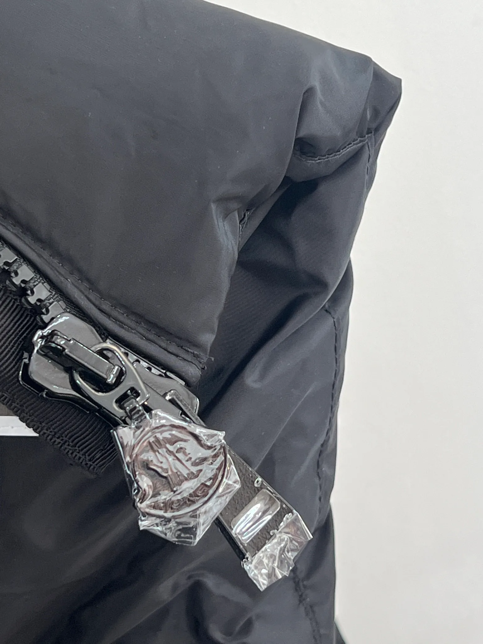 Куртки И Пуховики Женские Moncler 18416188