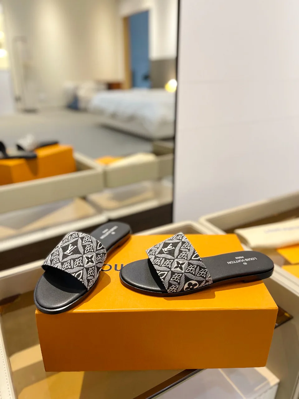 Сандалии Женские Louis Vuitton 9623585