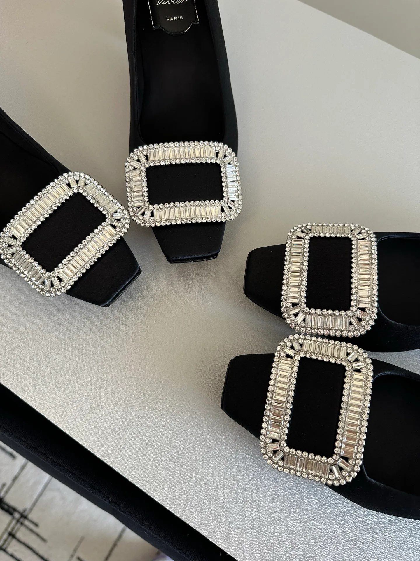 Туфли Женские Roger Vivier 17624493