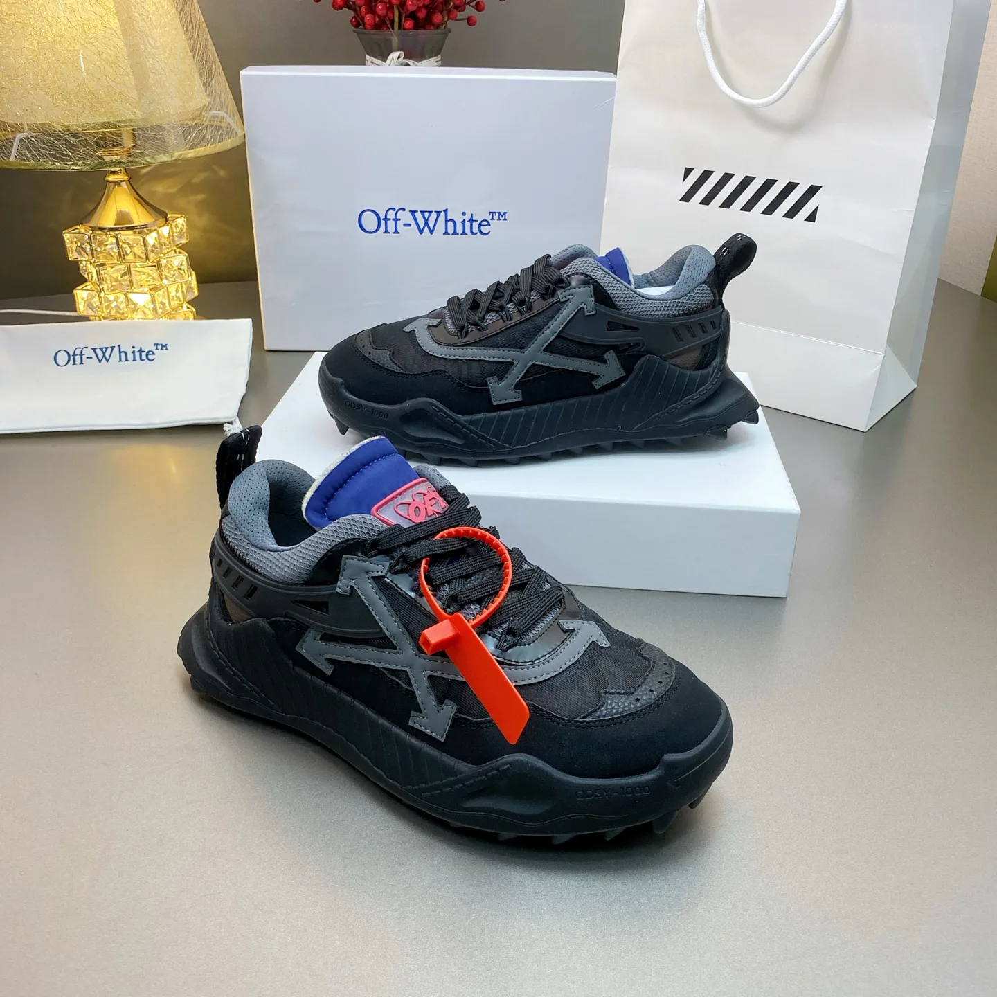 Кроссовки Женские Off-White 17530531