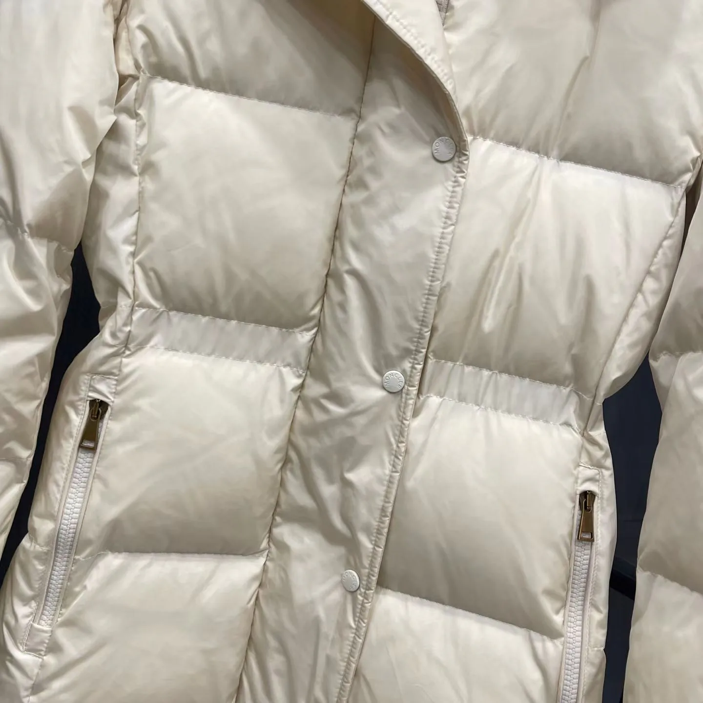 Куртки И Пуховики Женские Moncler 2022970