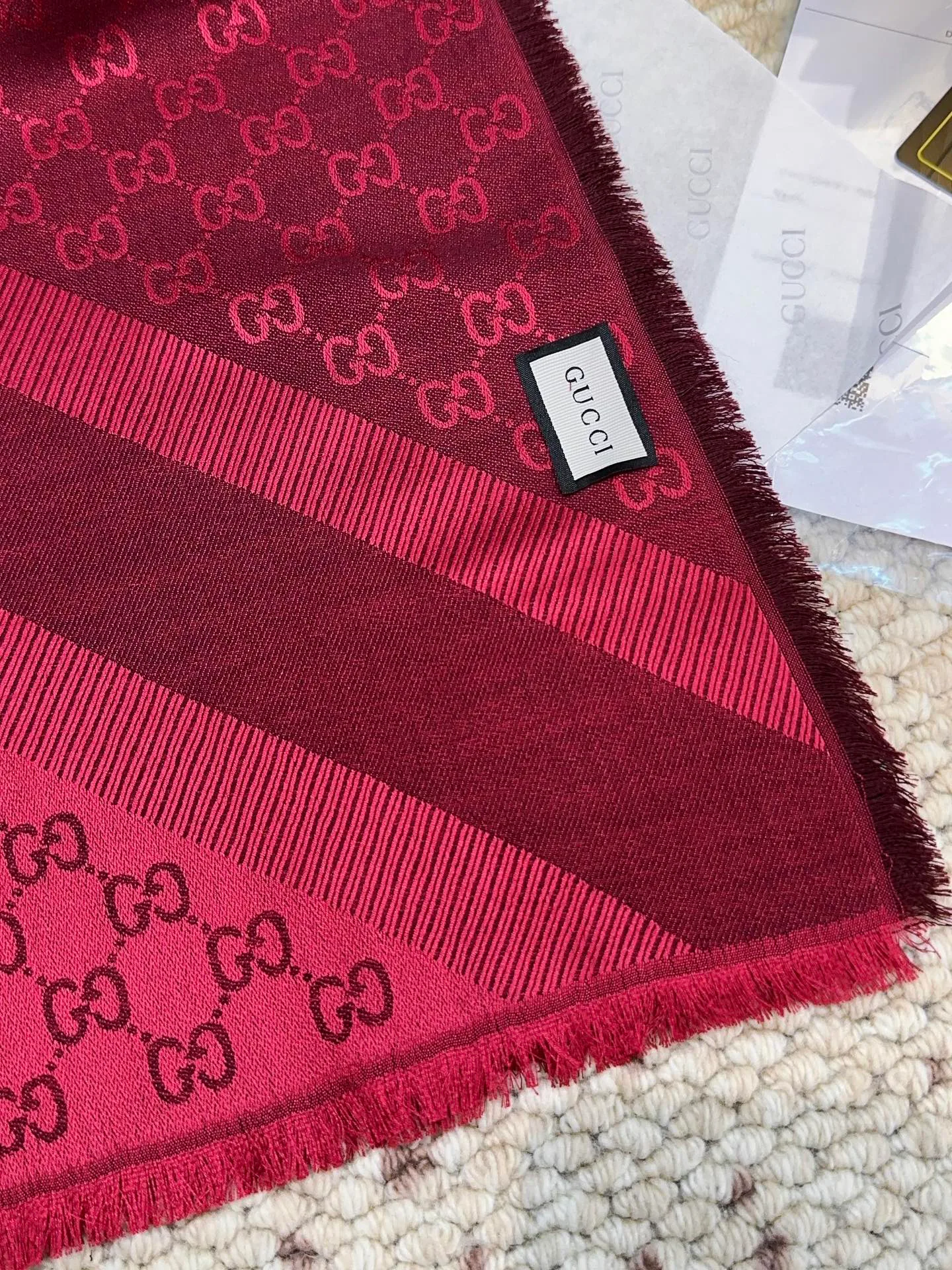 Шарфы Gucci 6483877