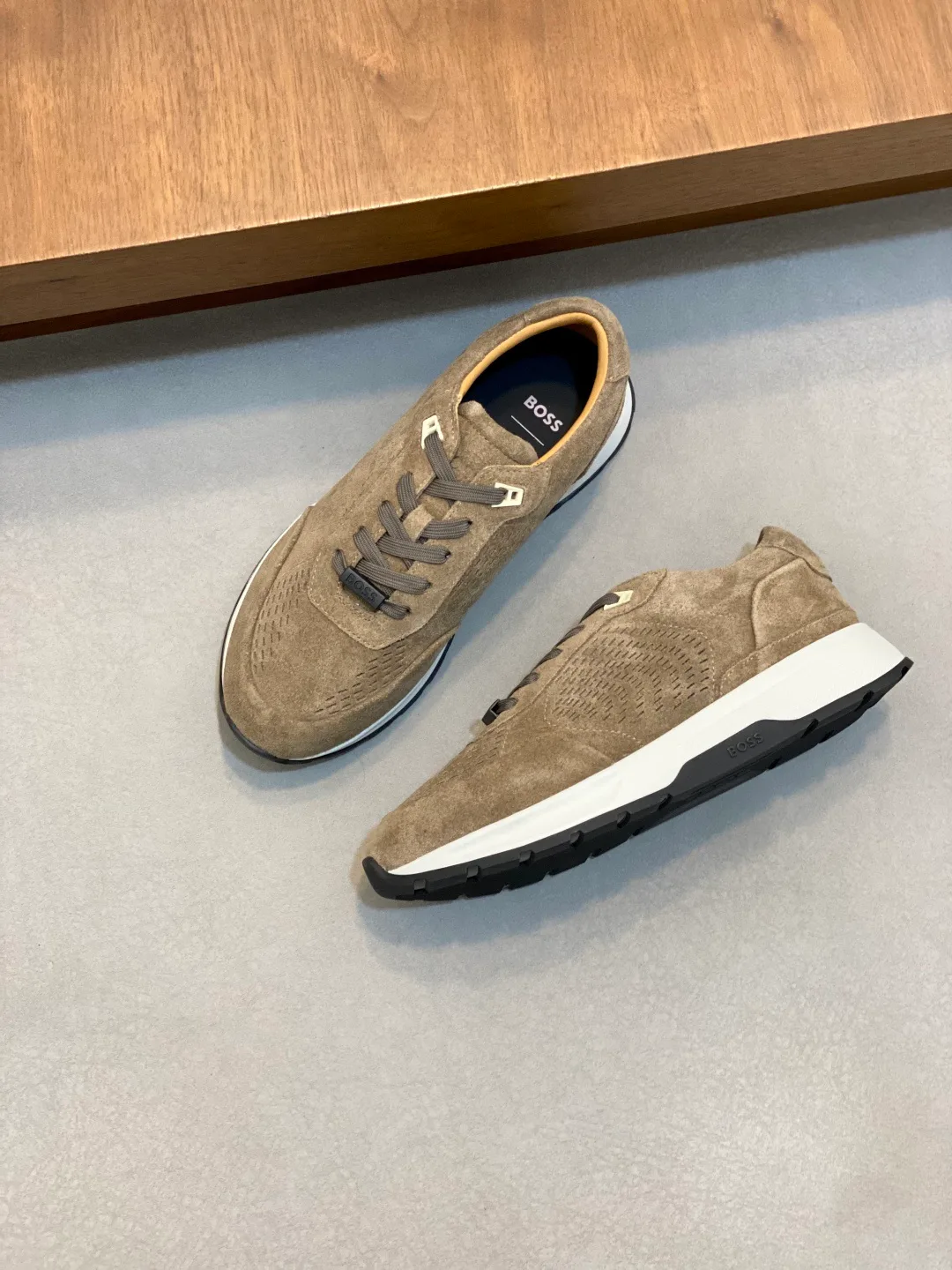 Кроссовки Мужские Hugo Boss 338037