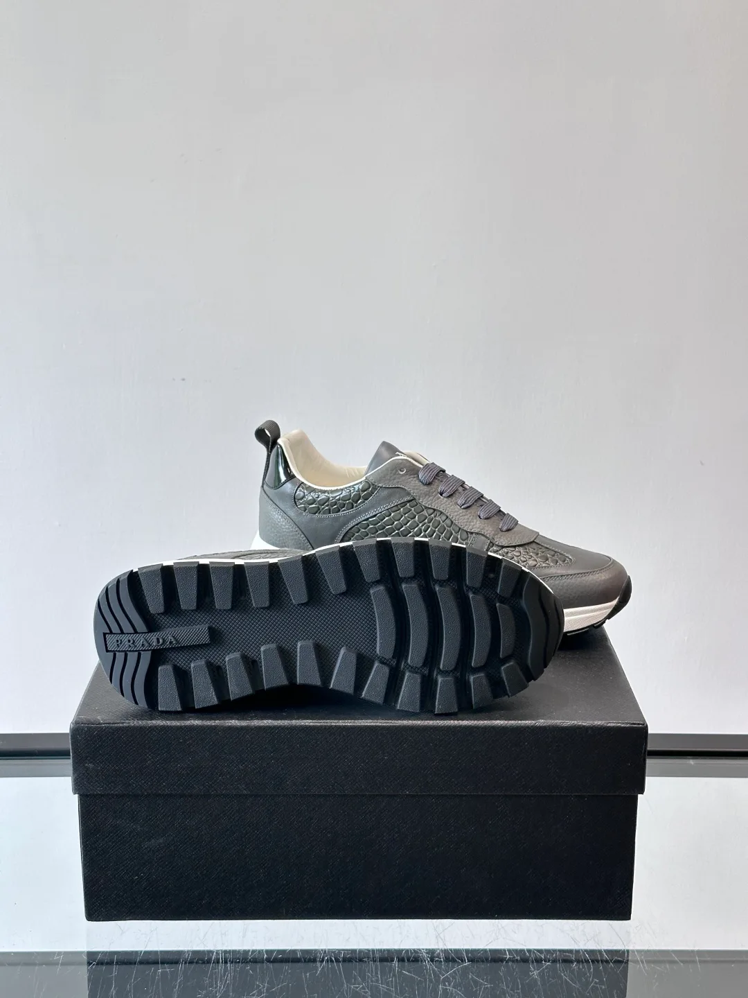 Кроссовки Мужские Prada 160606