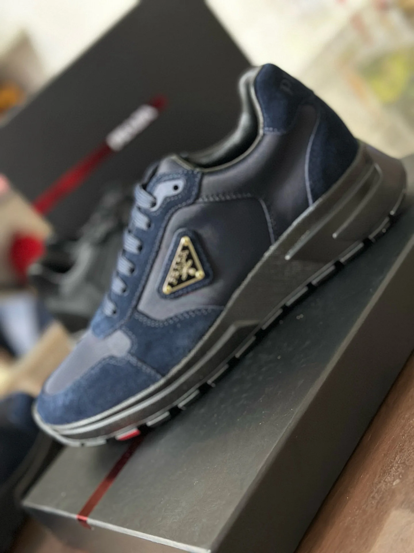 Кроссовки Женские Prada 18708332