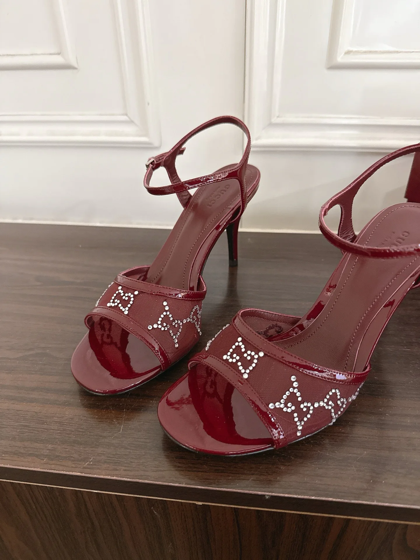 Босоножки Женские Gucci 18725867