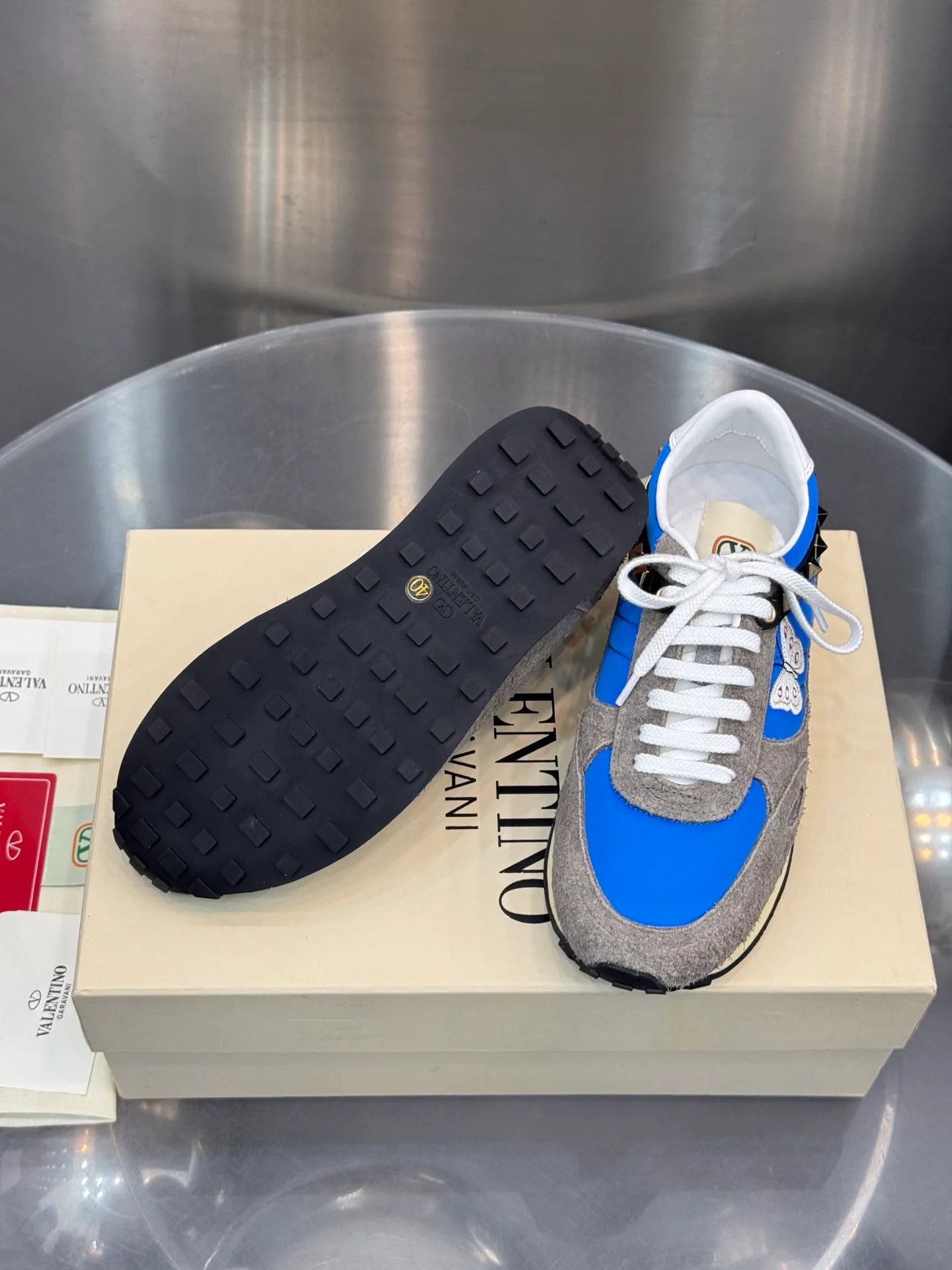 Кроссовки Женские Valentino 18202509