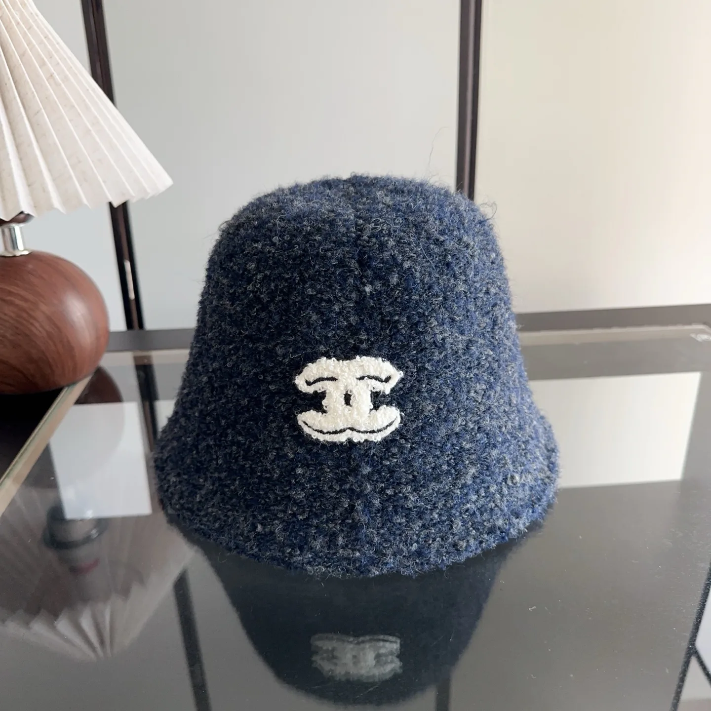 Головные Уборы Chanel 18105708