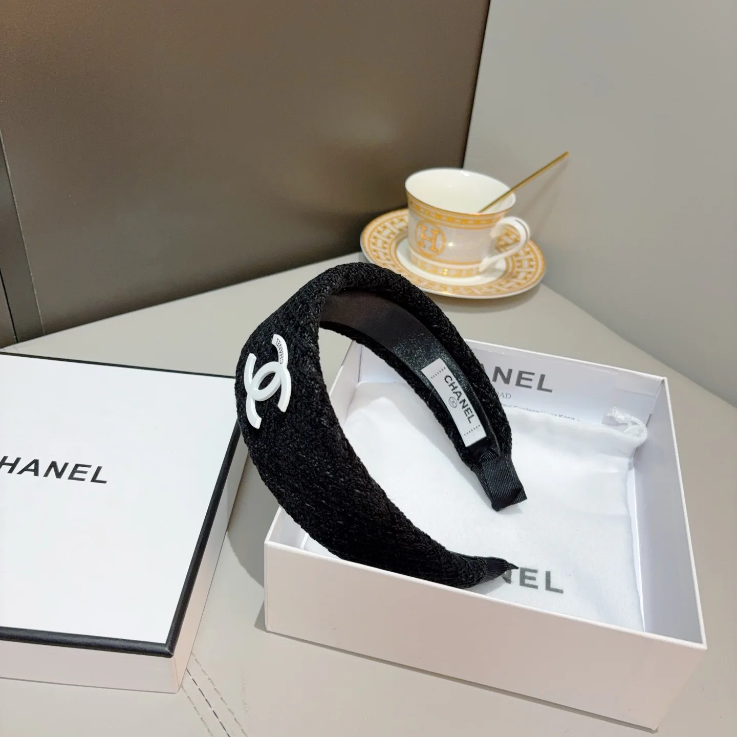 Головные Уборы Chanel 13079156