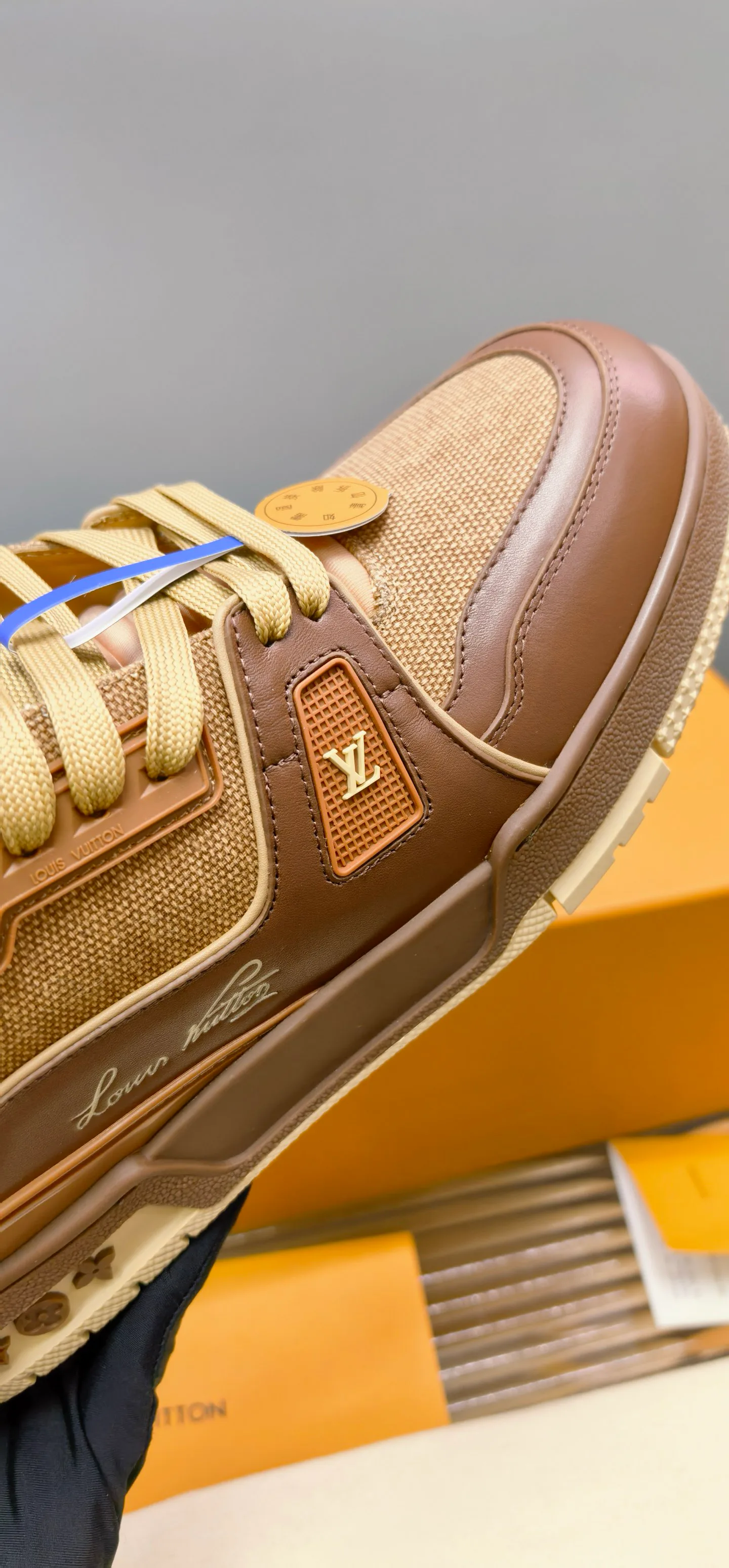 Кроссовки Женские Louis Vuitton 374012