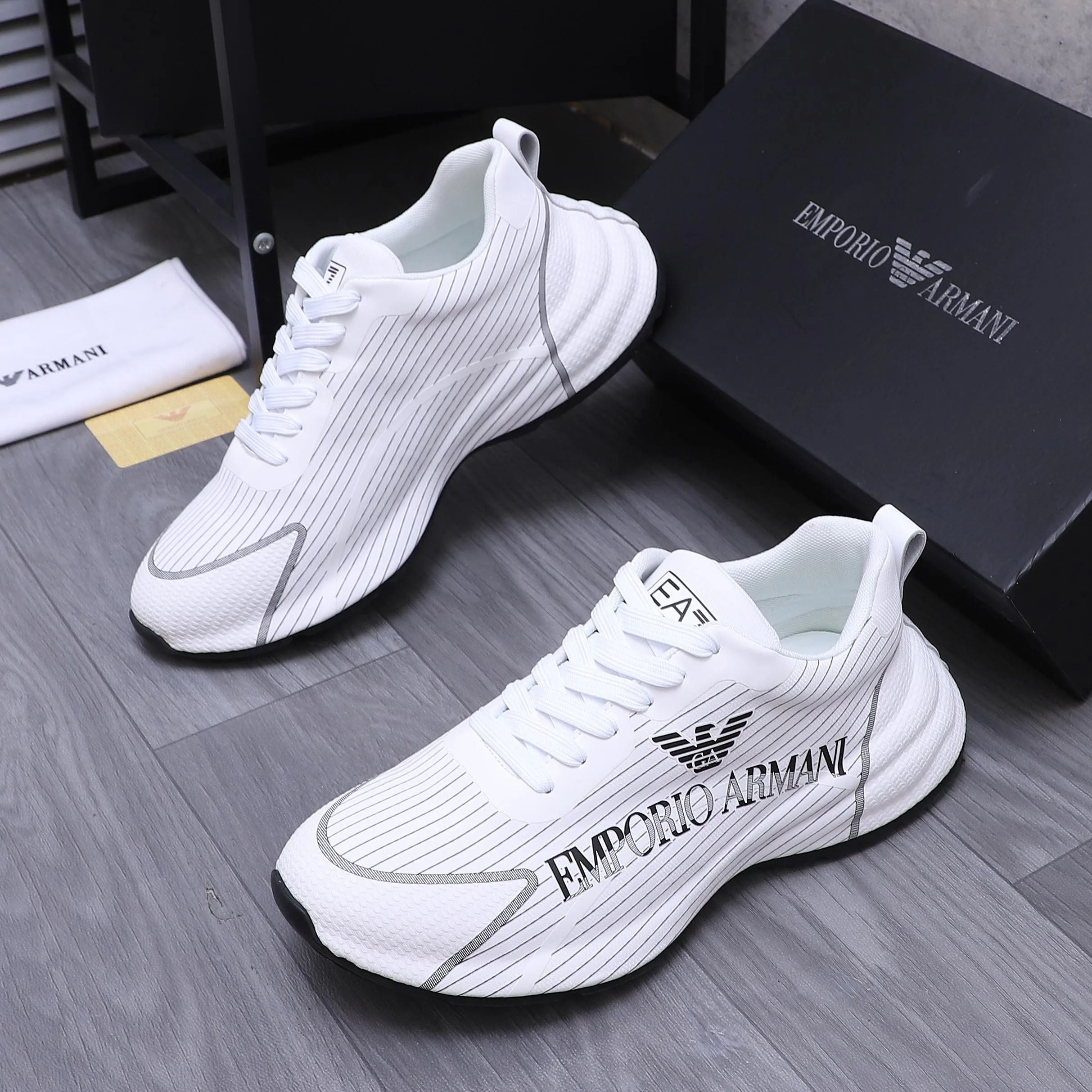 Кроссовки Женские Armani 1142407