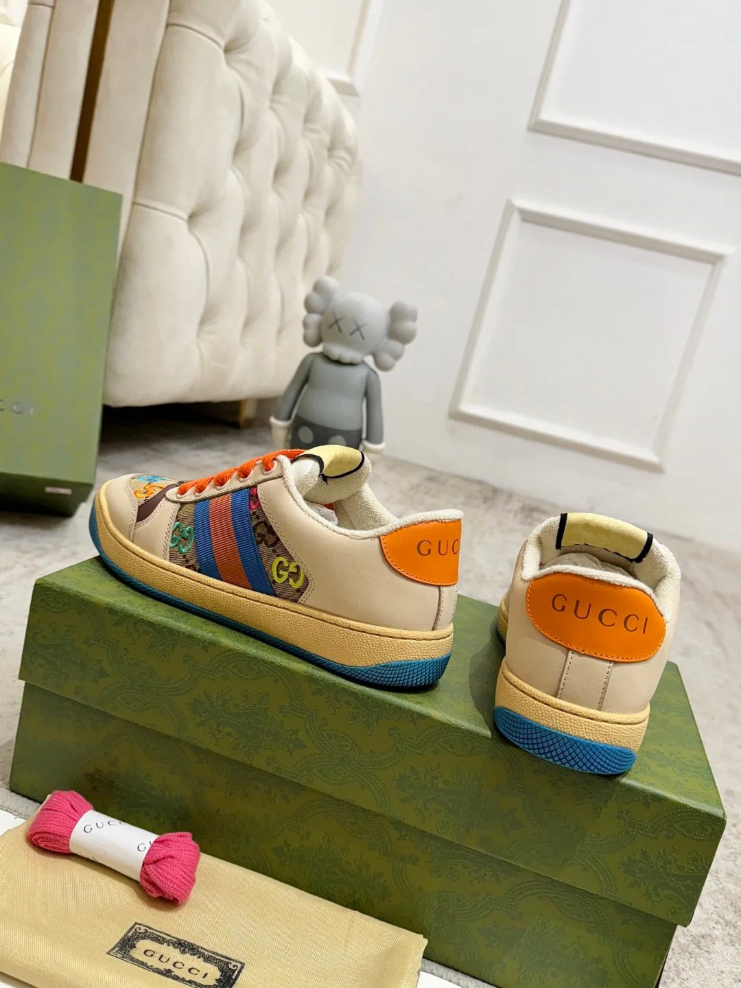 Кроссовки Женские Gucci 944965