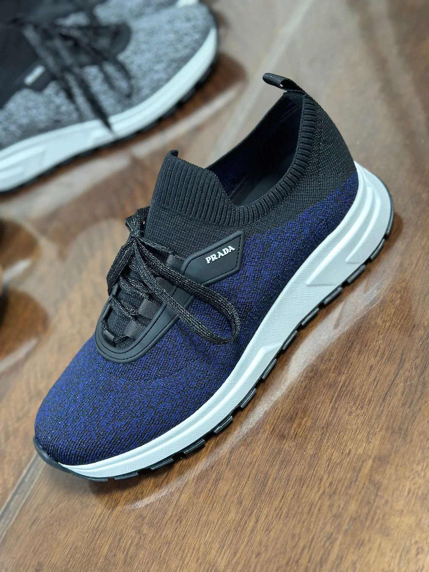 Кроссовки Мужские Prada 10456777