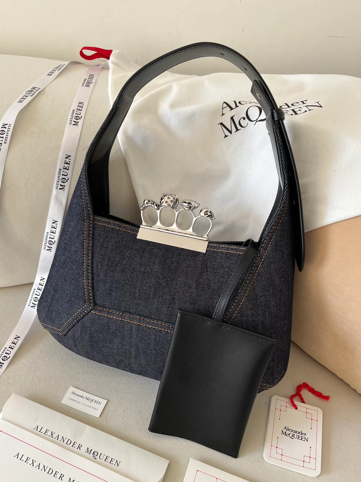 Классические Сумки Женские Alexander Mcqueen 11472522