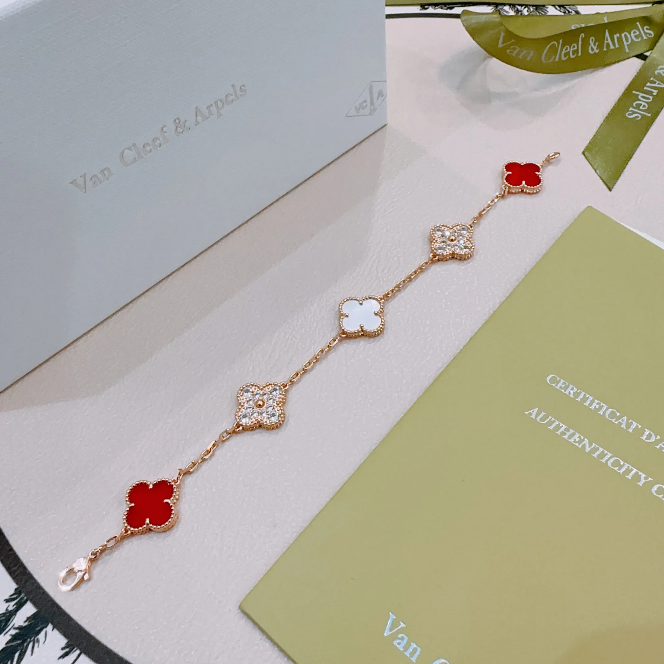Бижутерия Van Cleef & Arpels 91321