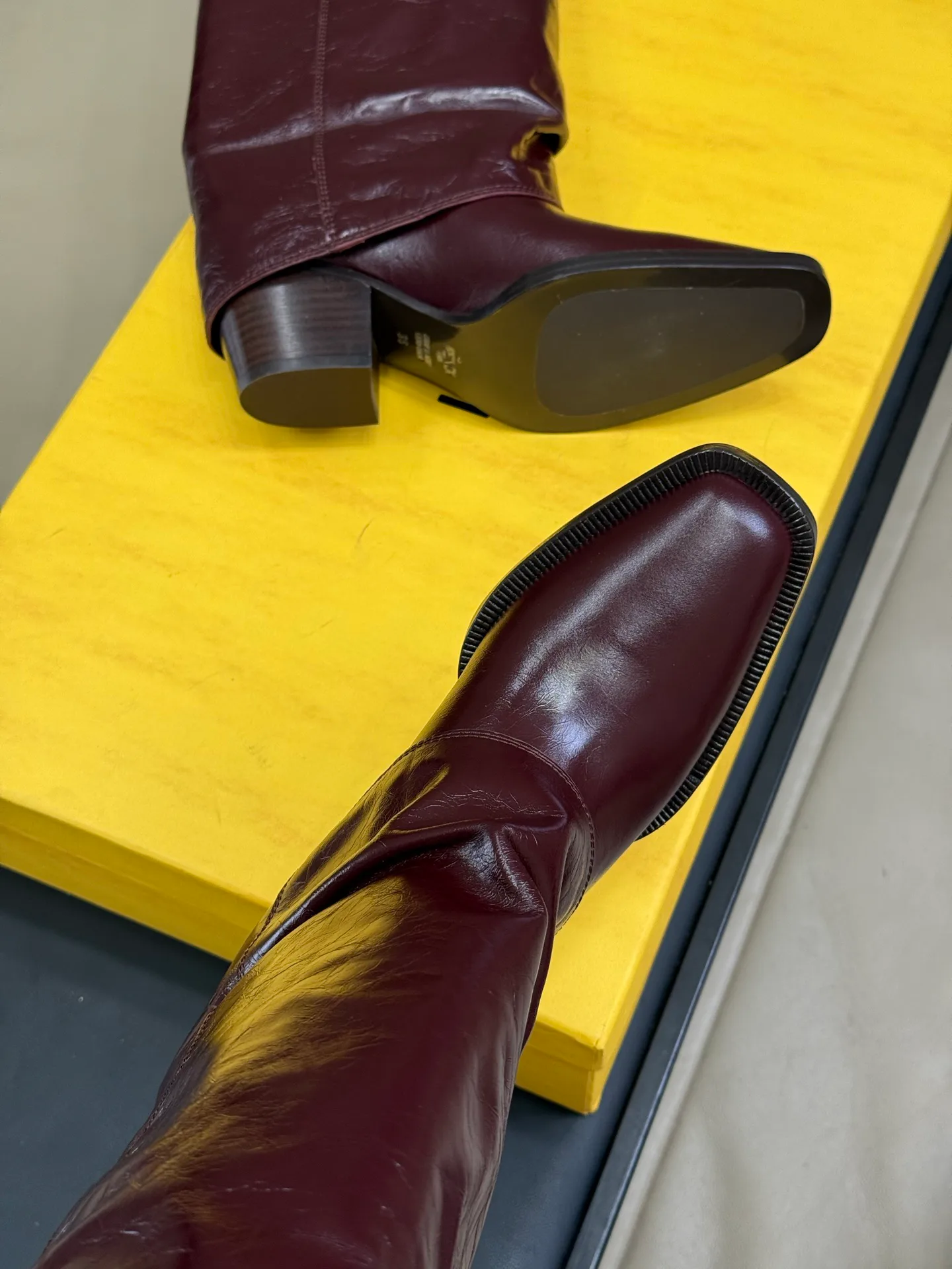 Сапоги Женские Fendi 18370131