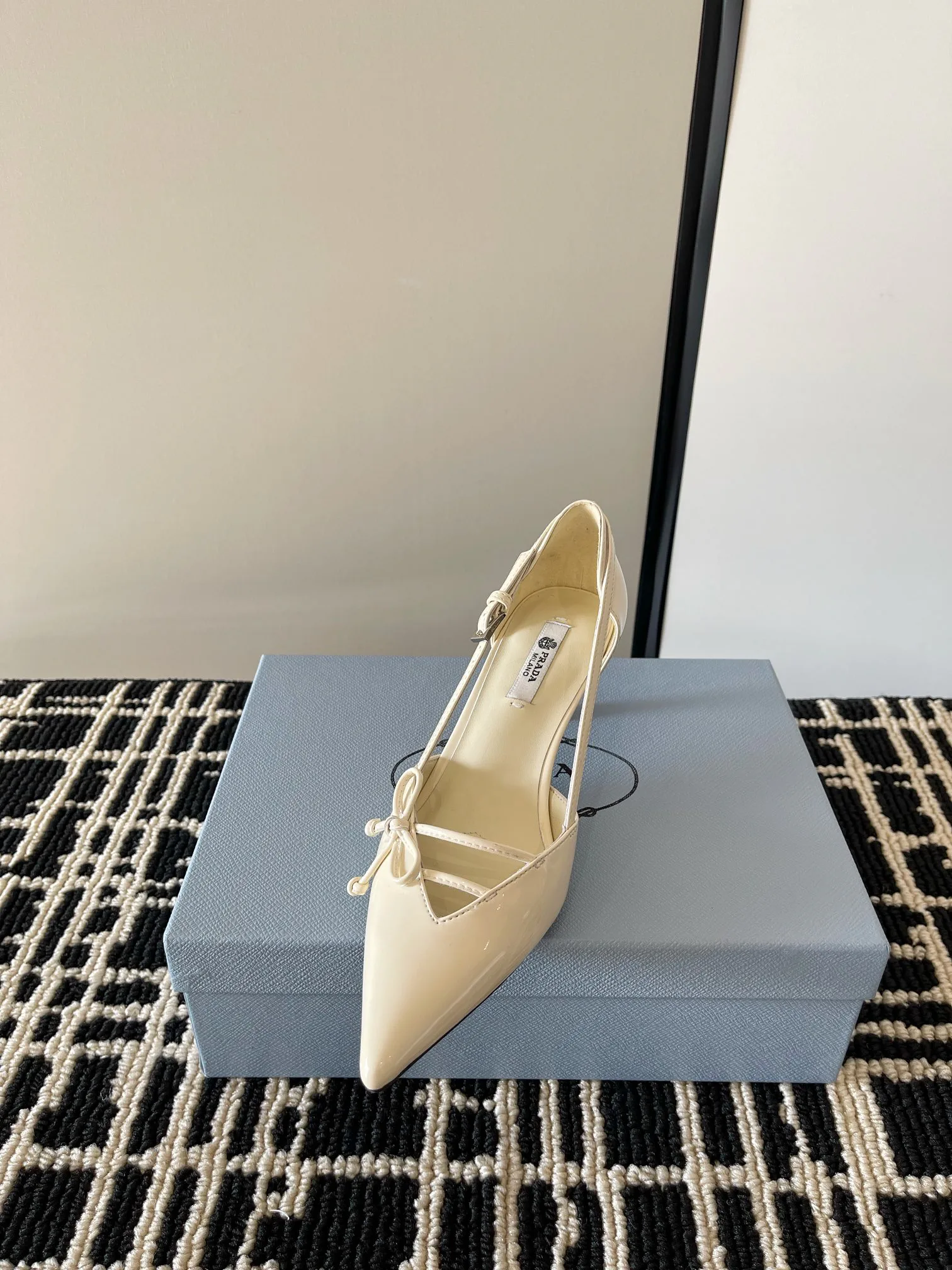 Туфли Женские Prada 11162938