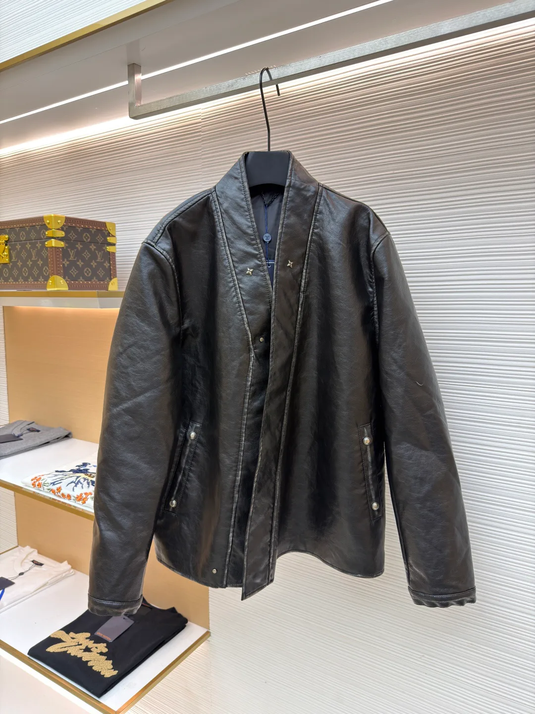 Кожаные Куртки И Дублёнки Мужские Louis Vuitton 1798471