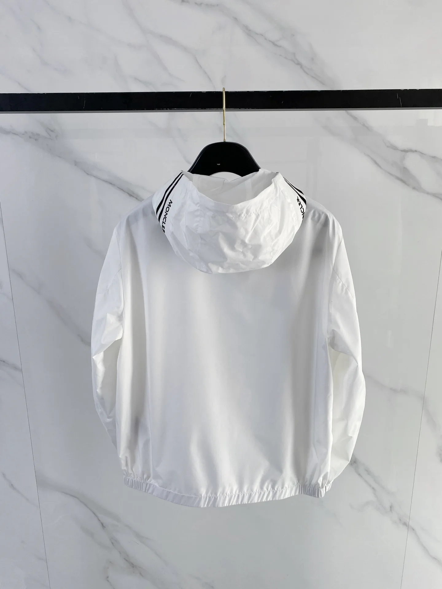 Куртки И Пуховики Мужские Moncler 11584574