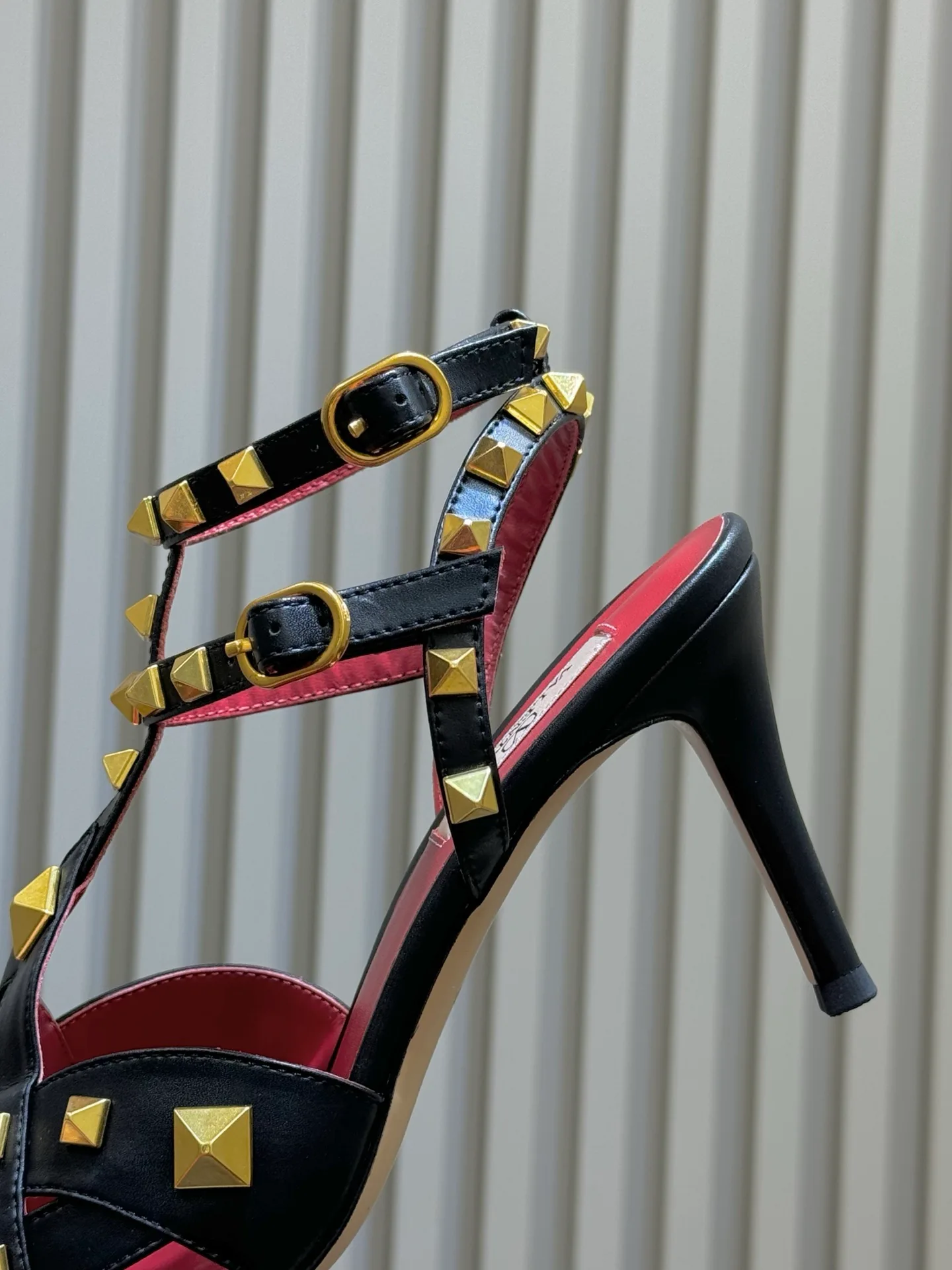 Босоножки Женские Valentino 1227788