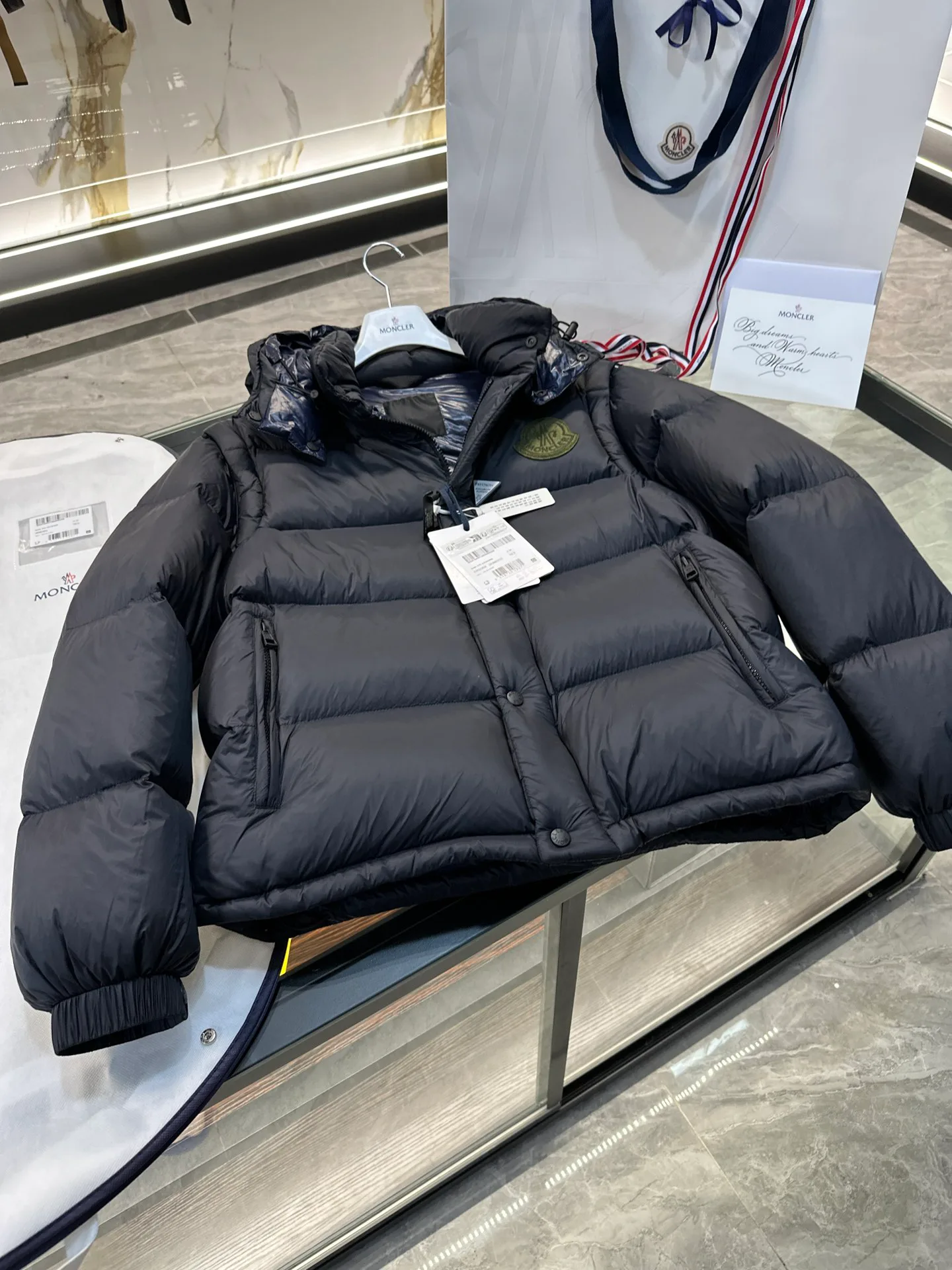 Куртки И Пуховики Женские Moncler 19648615