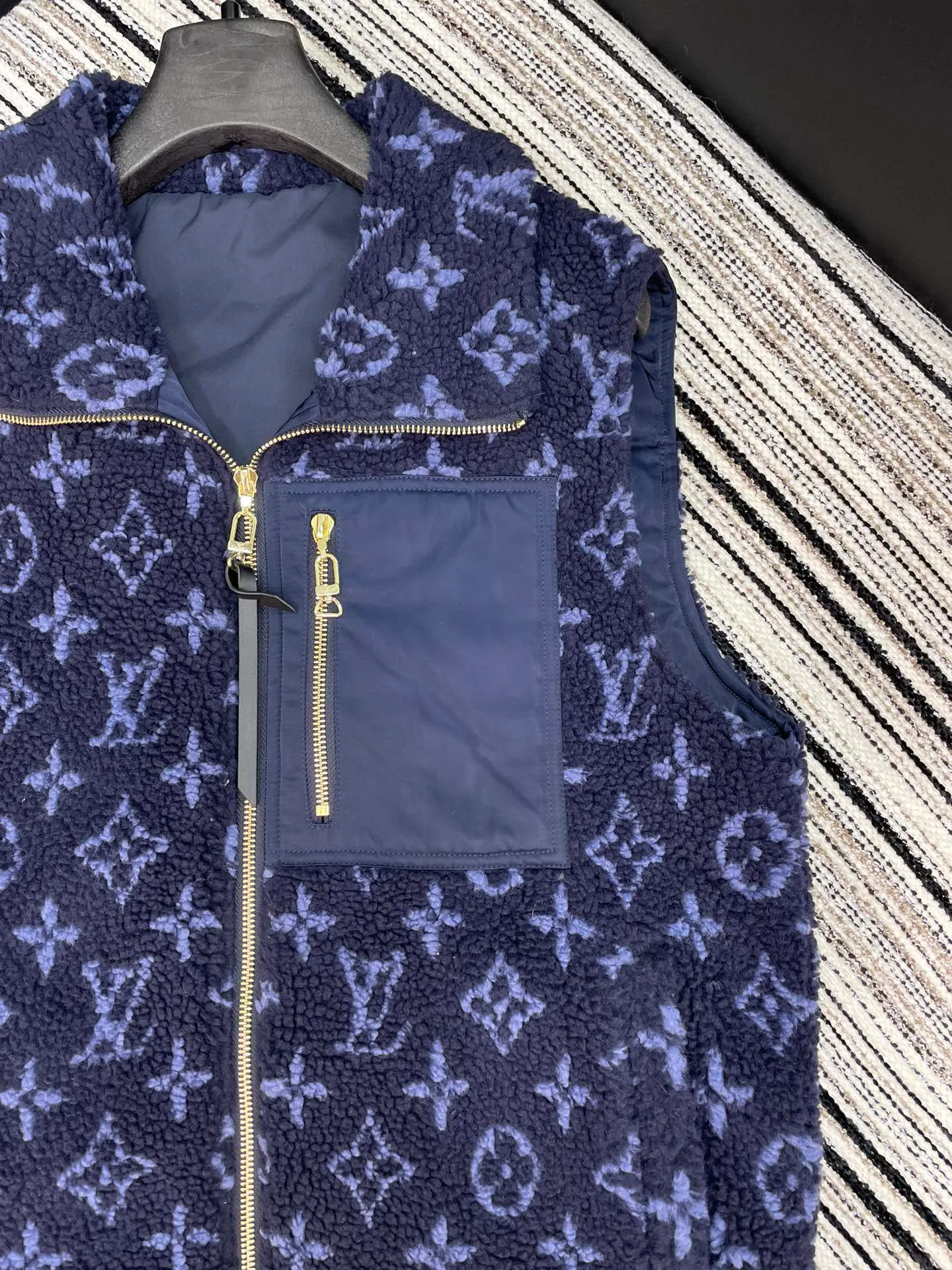 Жилеты Женские Louis Vuitton 303612