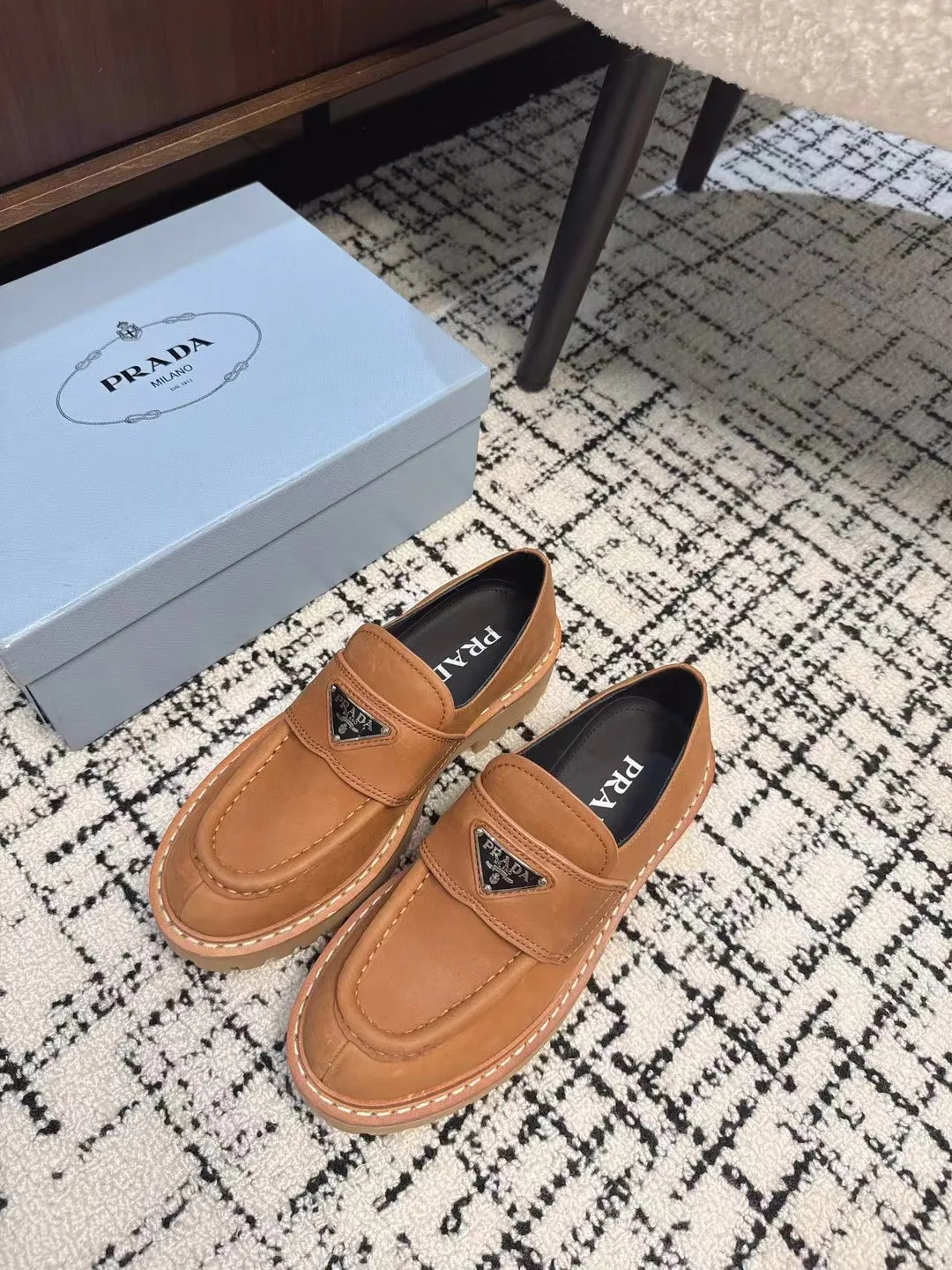Лоферы И Мокасины Женские Prada 11404101