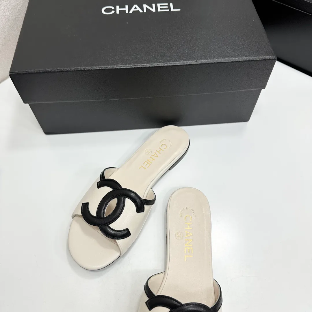Шлепанцы Женские Chanel 11738544