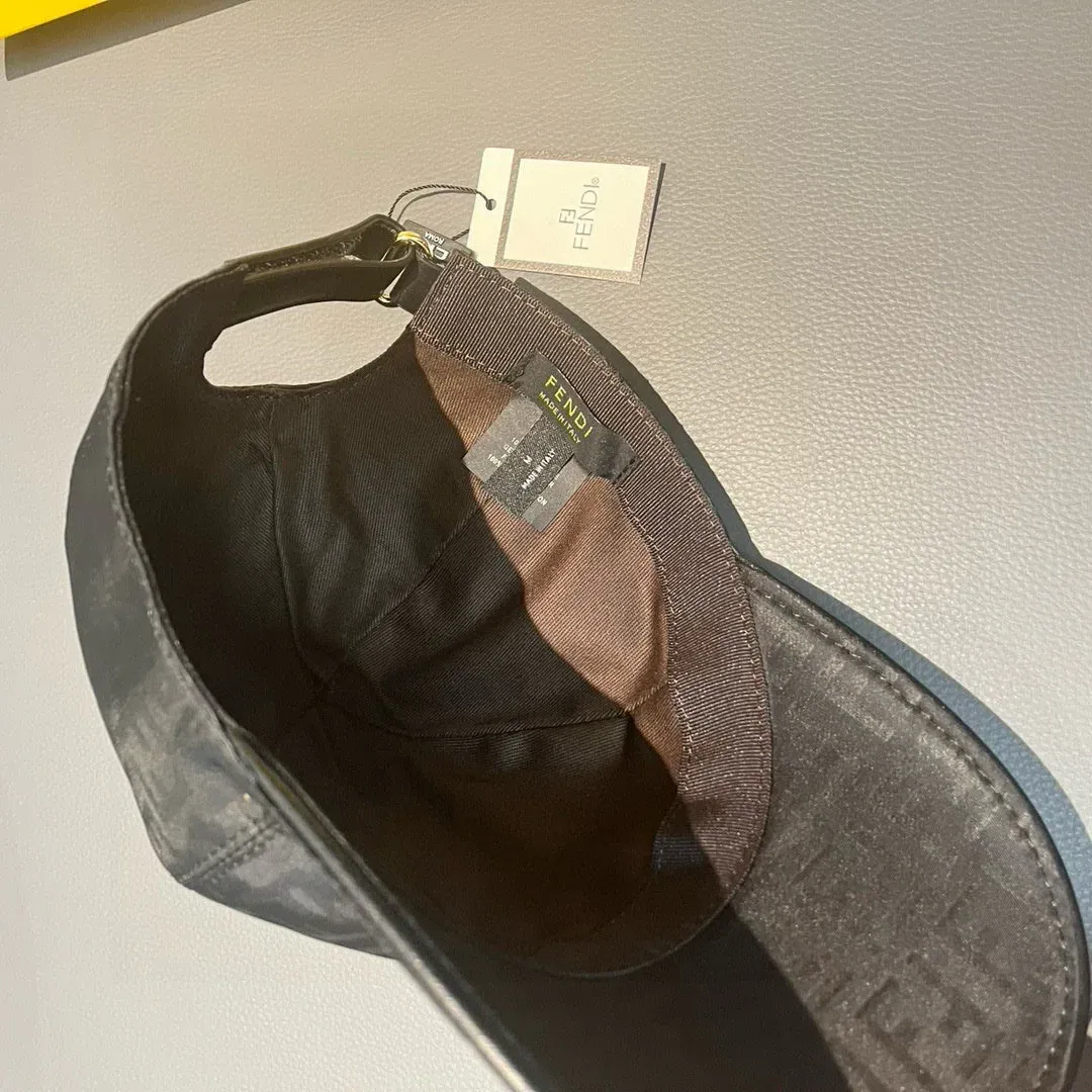 Головные Уборы Fendi 17051