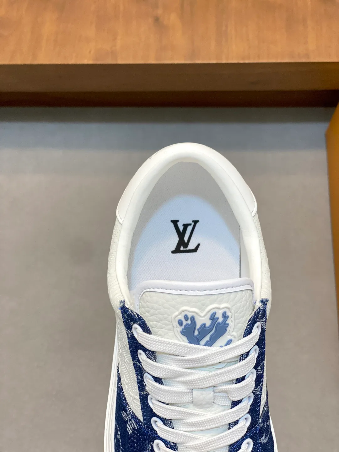 Кроссовки Мужские Louis Vuitton 17934208