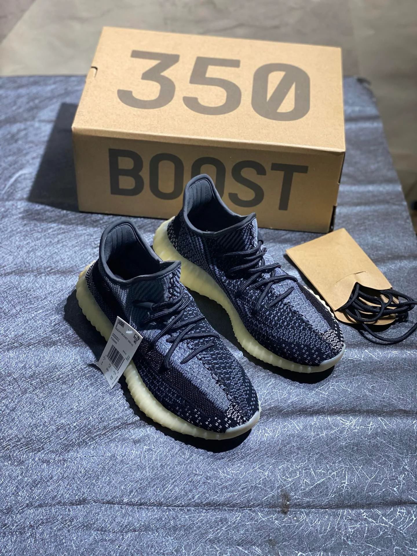 Кроссовки Женские Yeezy 17326251