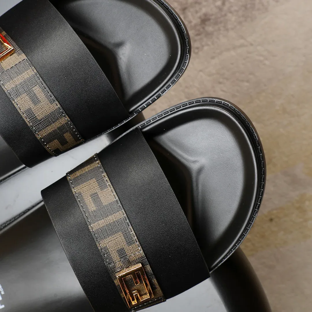 Шлепанцы Женские Fendi 5043923