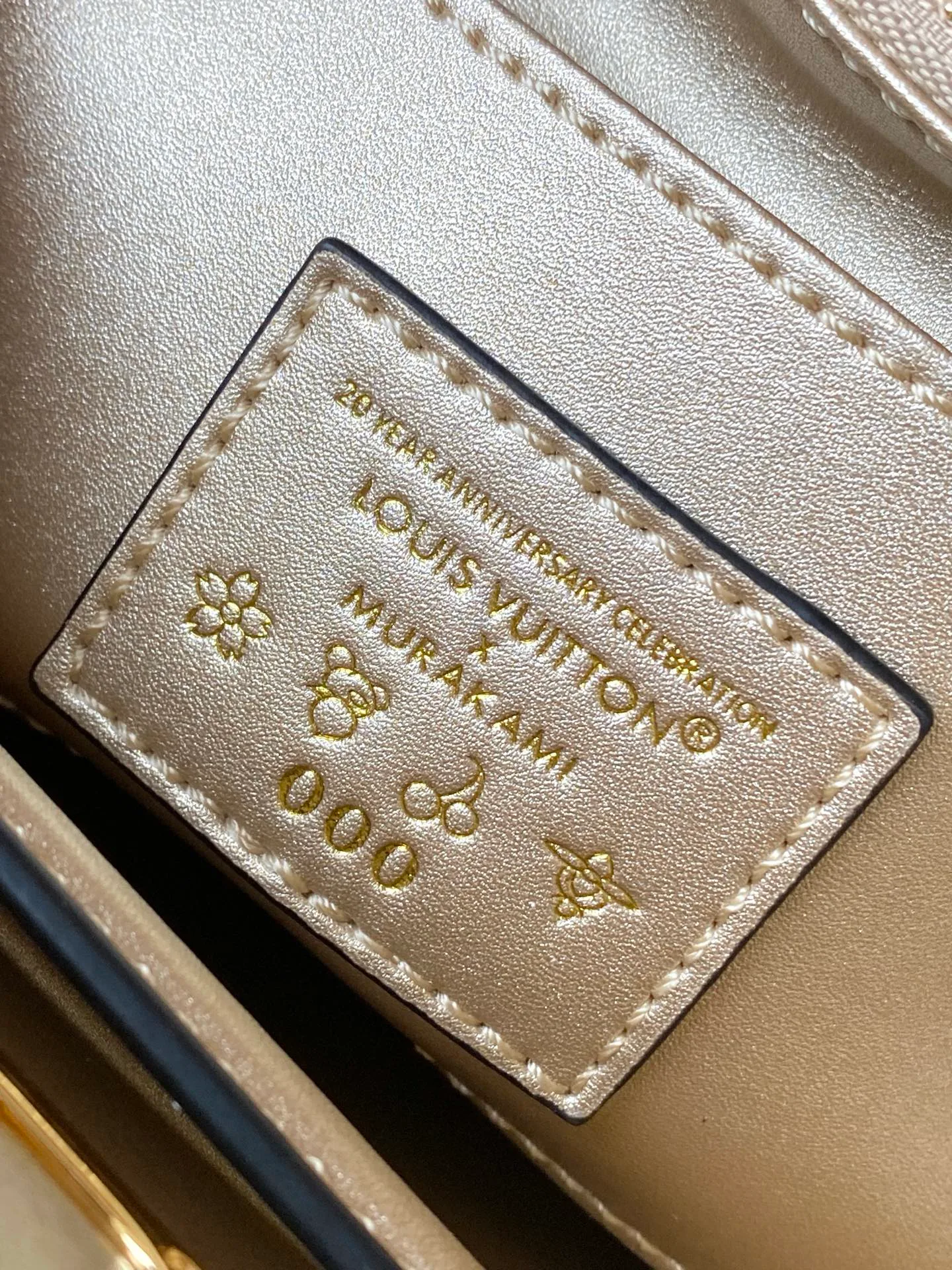 Классические Сумки Женские Louis Vuitton 17450395