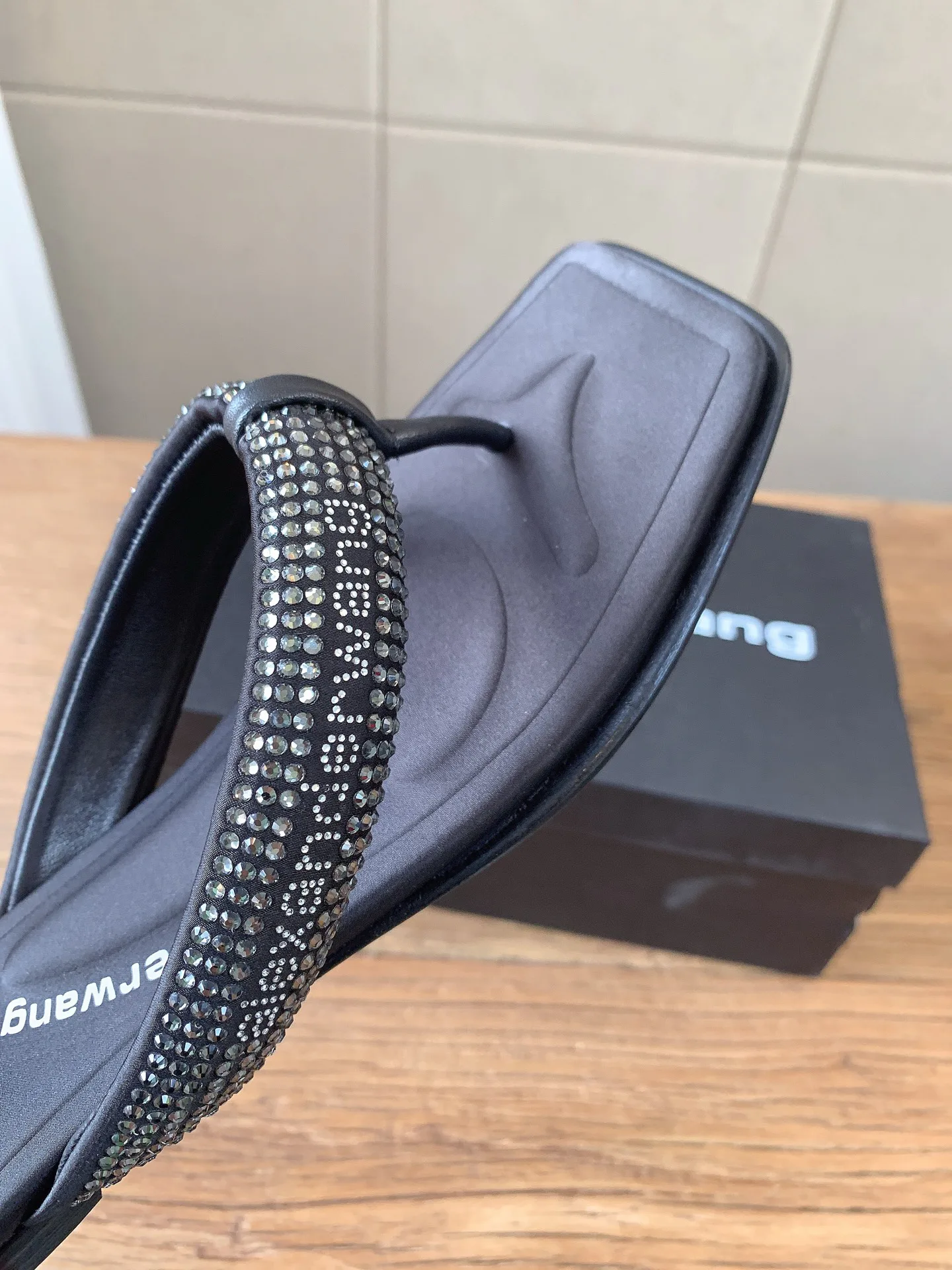 Шлепанцы Женские Alexander Wang 17963254