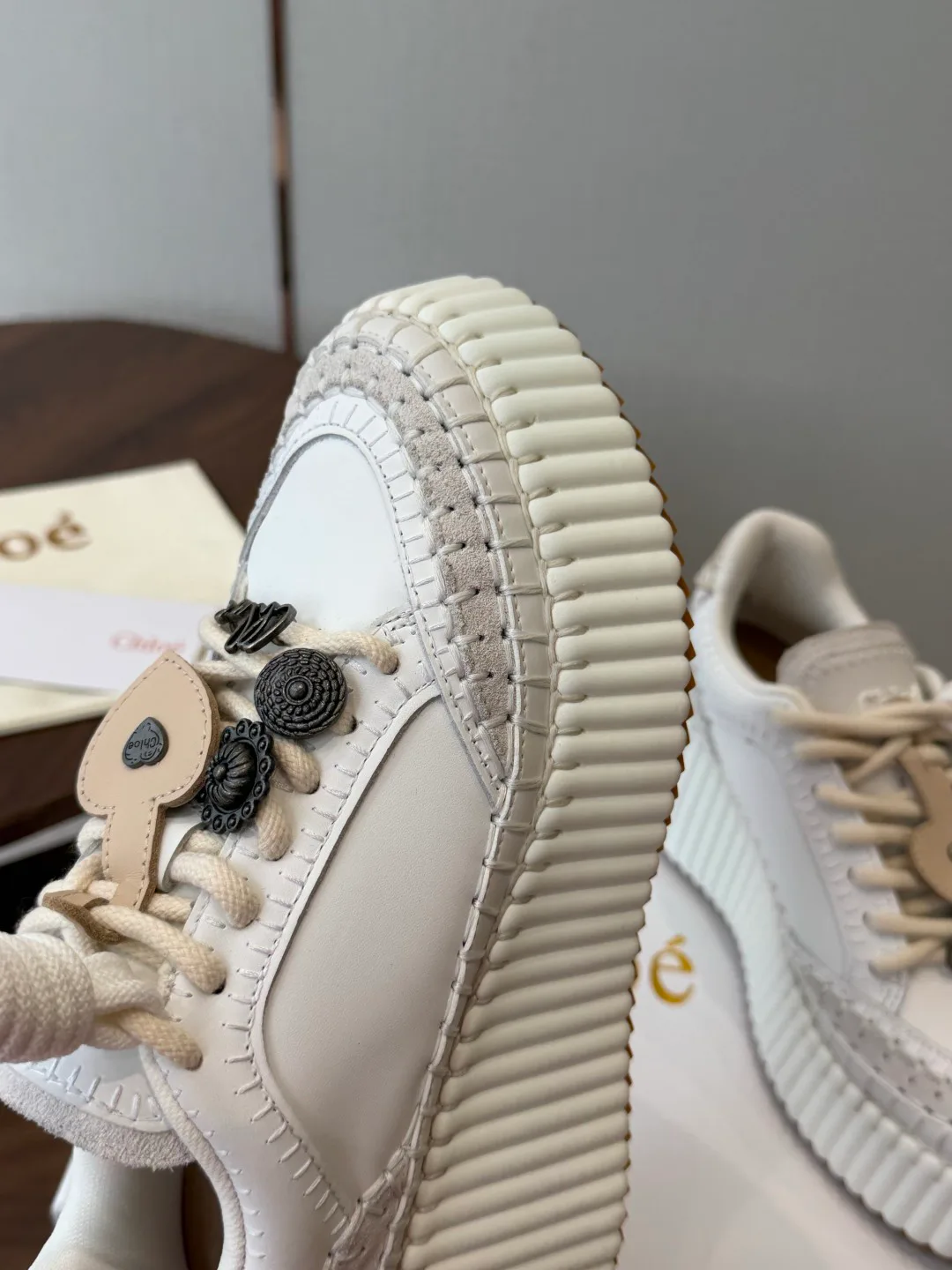 Кроссовки Женские Chloe 18183050