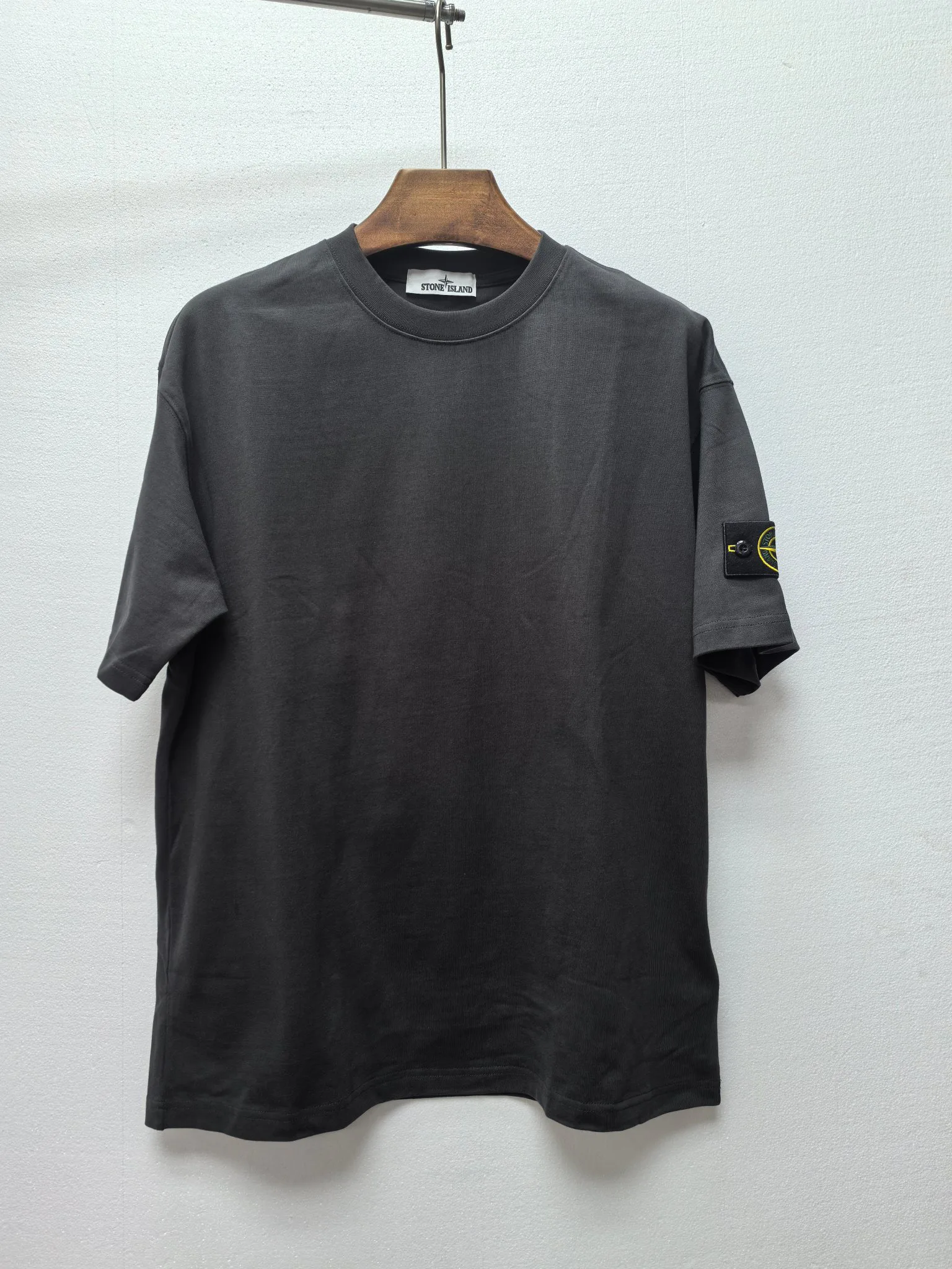 Футболки Женские Stone Island 2687