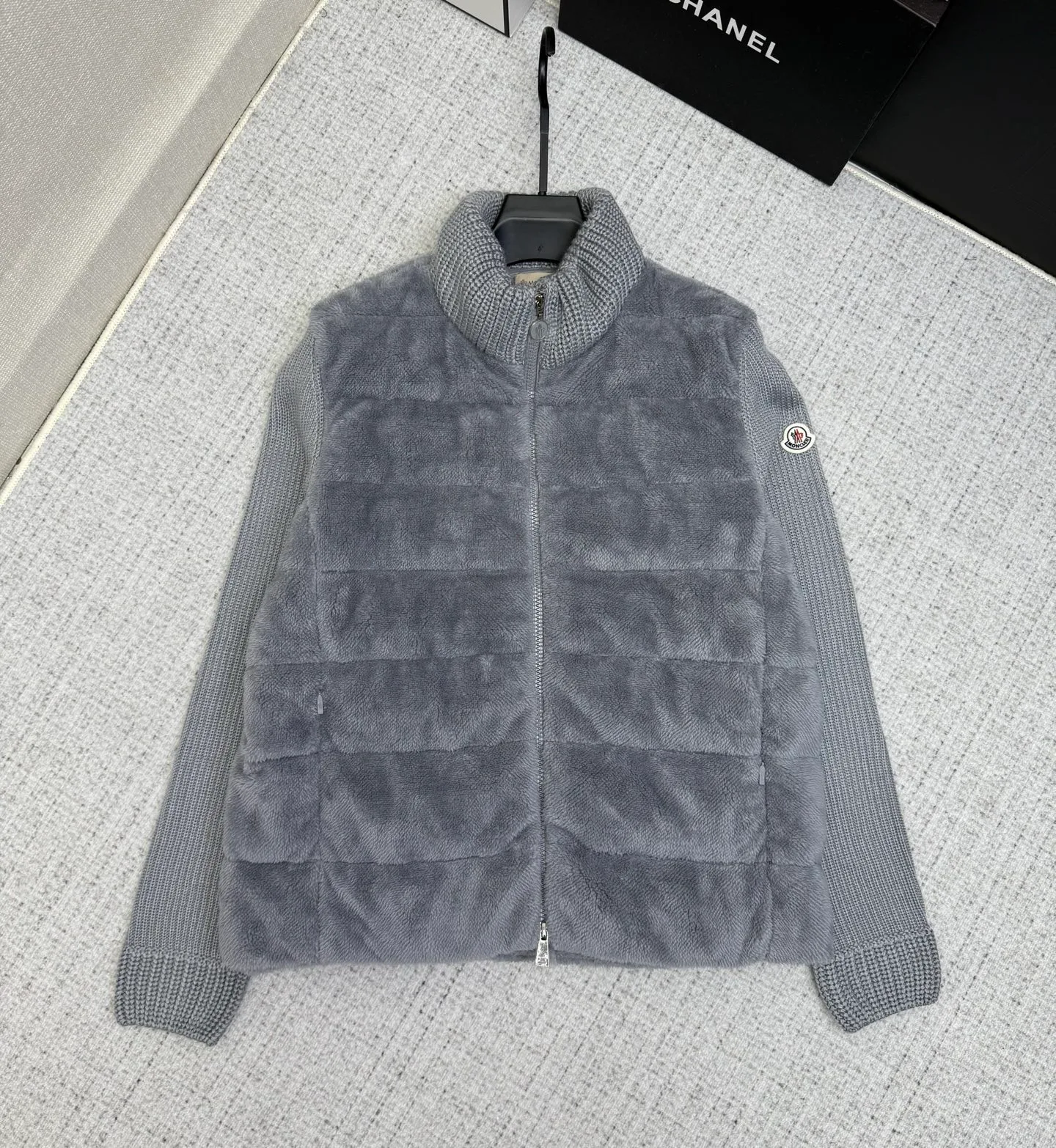 Куртки И Пуховики Женские Moncler 1144021