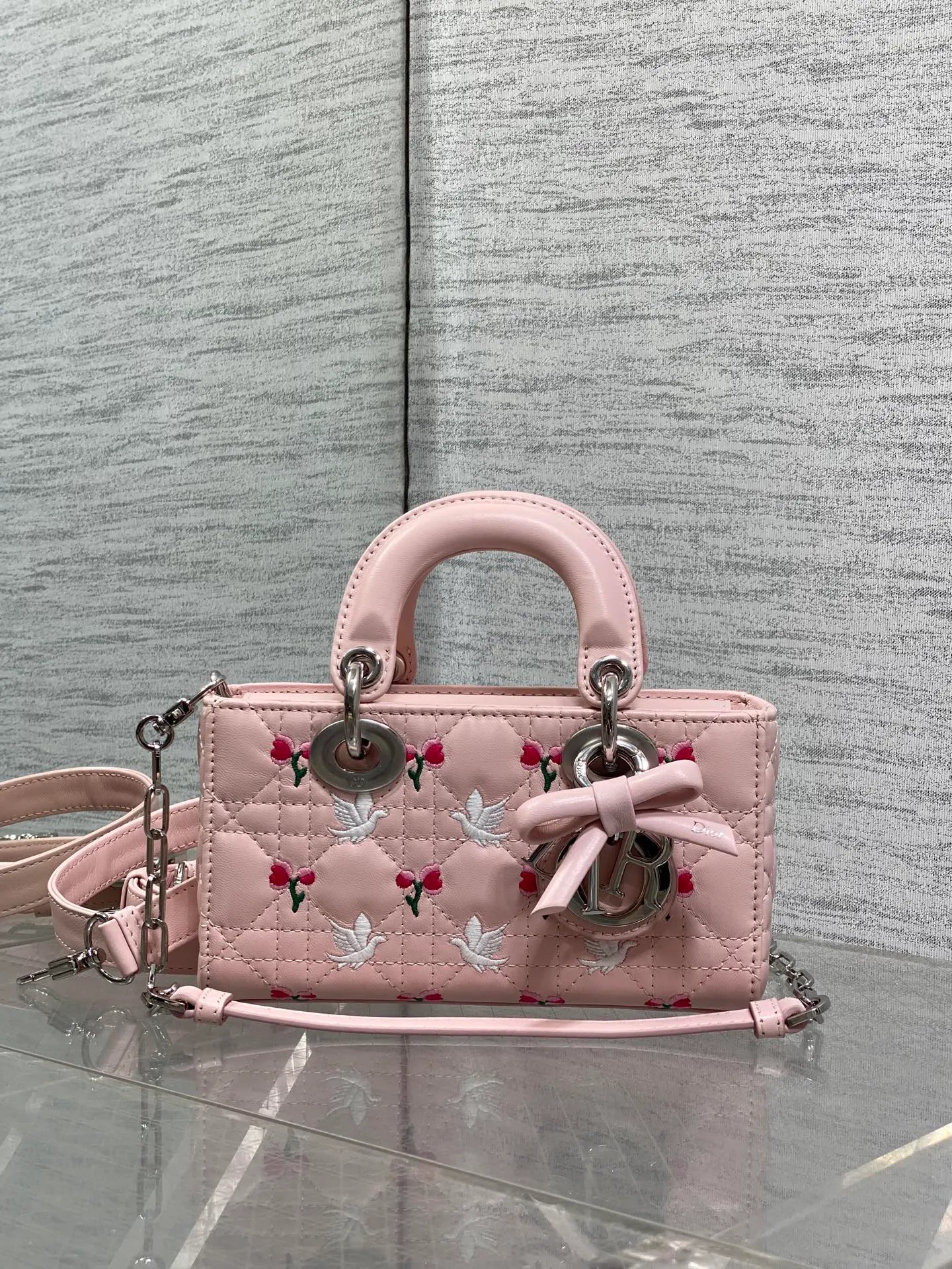 Классические Сумки Женские Christian Dior 17601336
