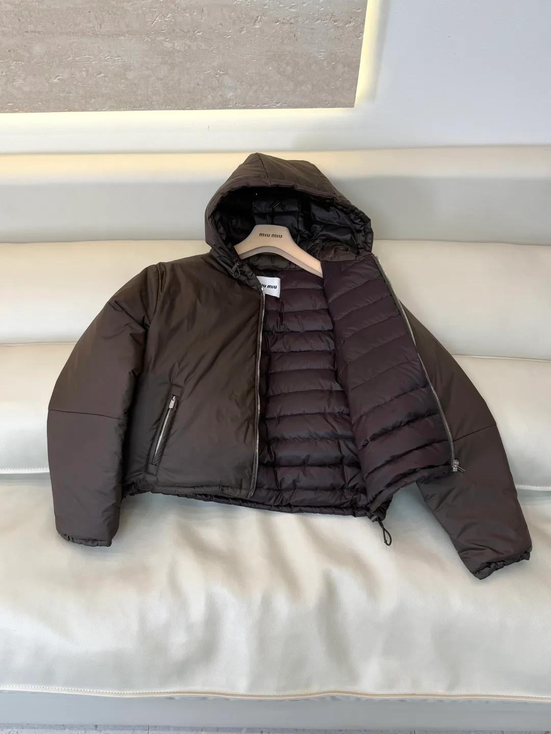 Куртки И Пуховики Женские Miu Miu 18629940