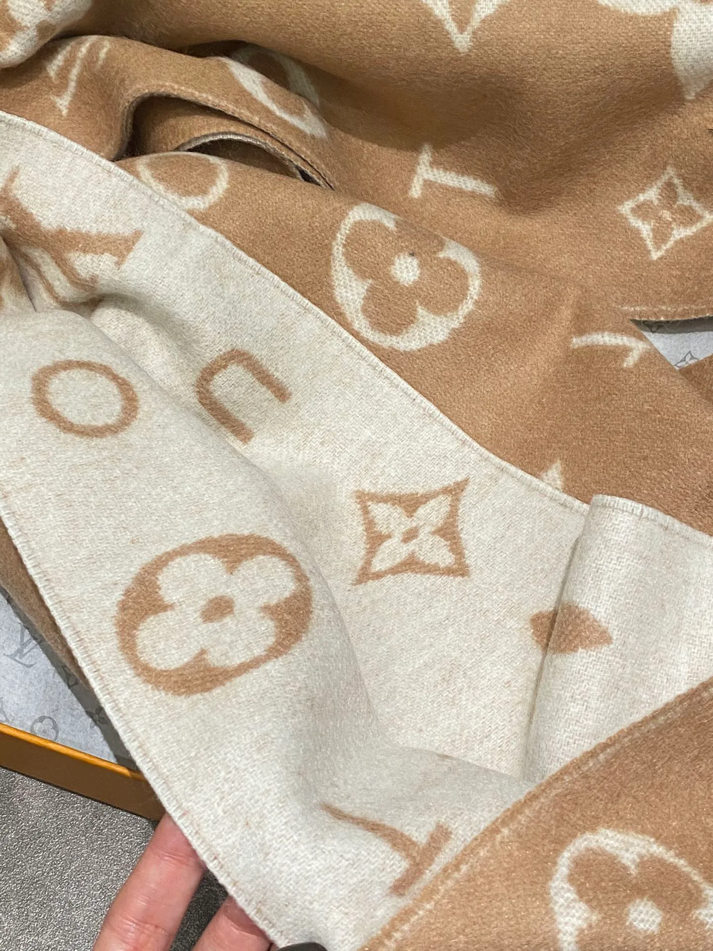 Шарфы Louis Vuitton 436044