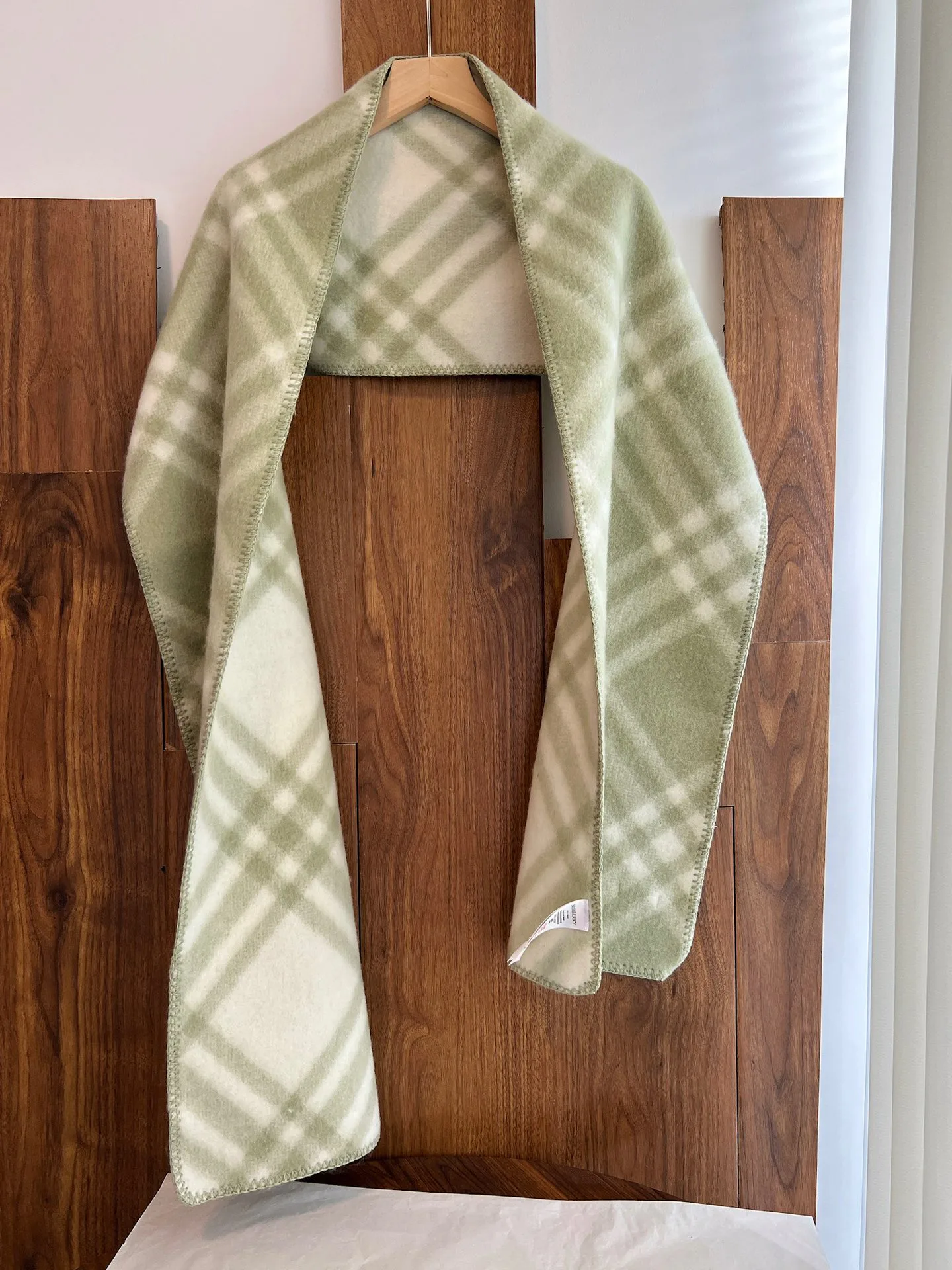 Шарфы Burberry 5944094