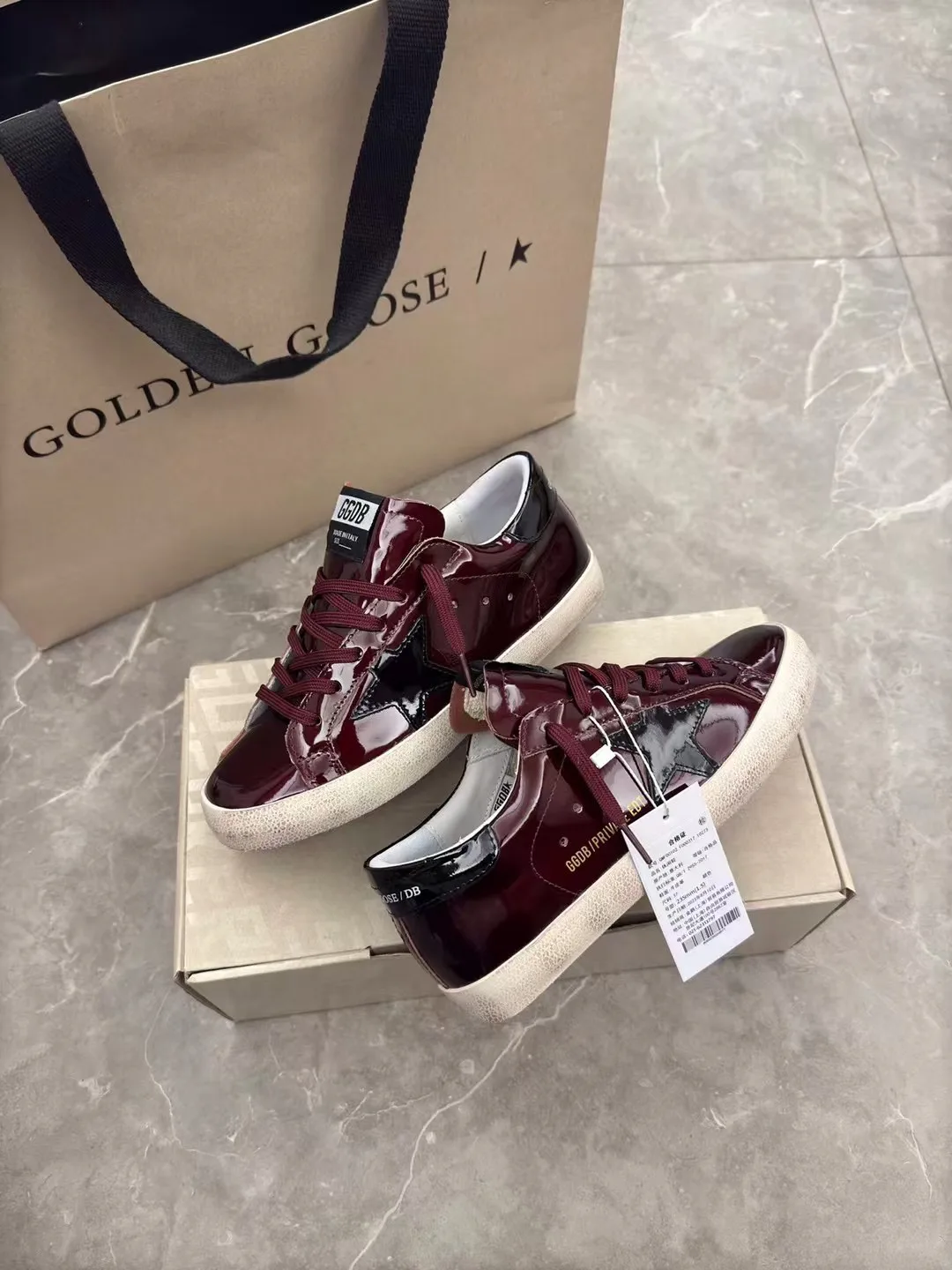 Кроссовки Женские Golden Goose 18265590
