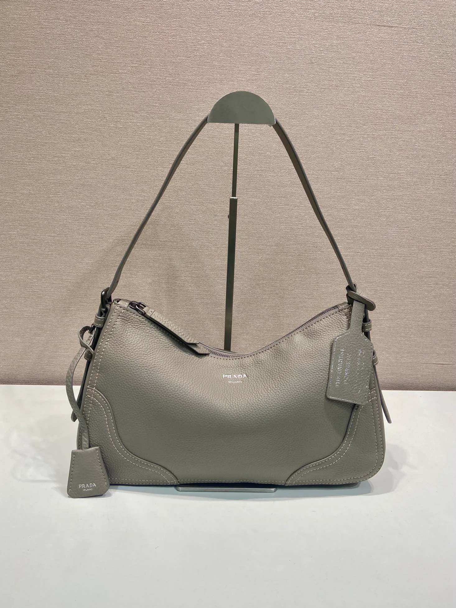 Классические Сумки Женские Prada 10979012