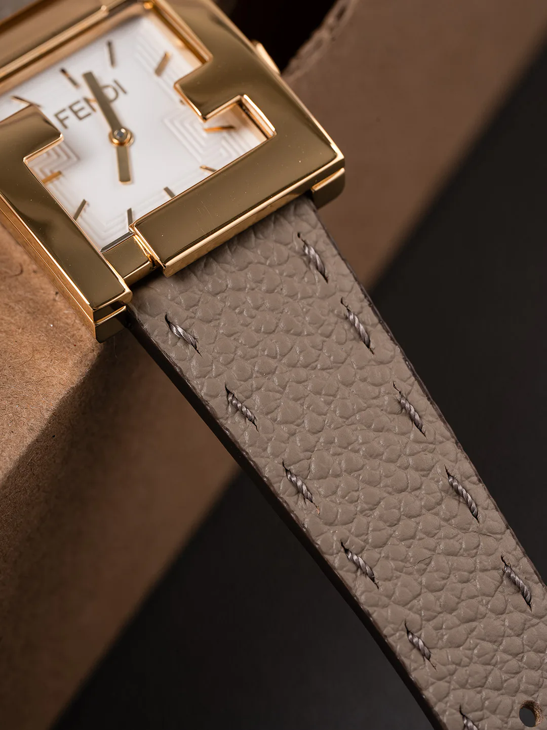 Часы Женские Fendi 2971643