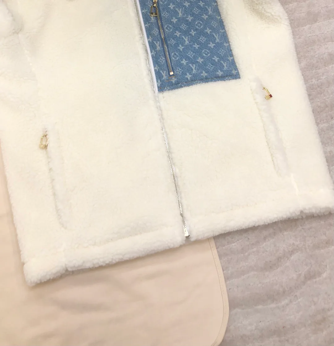 Куртки И Пуховики Женские Louis Vuitton 1586330