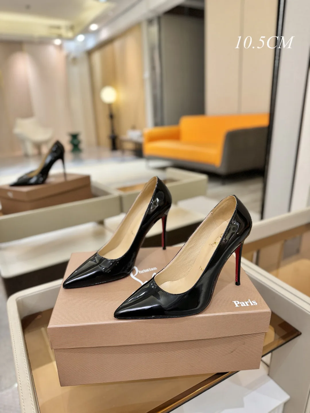 Туфли Женские Christian Louboutin 11079839
