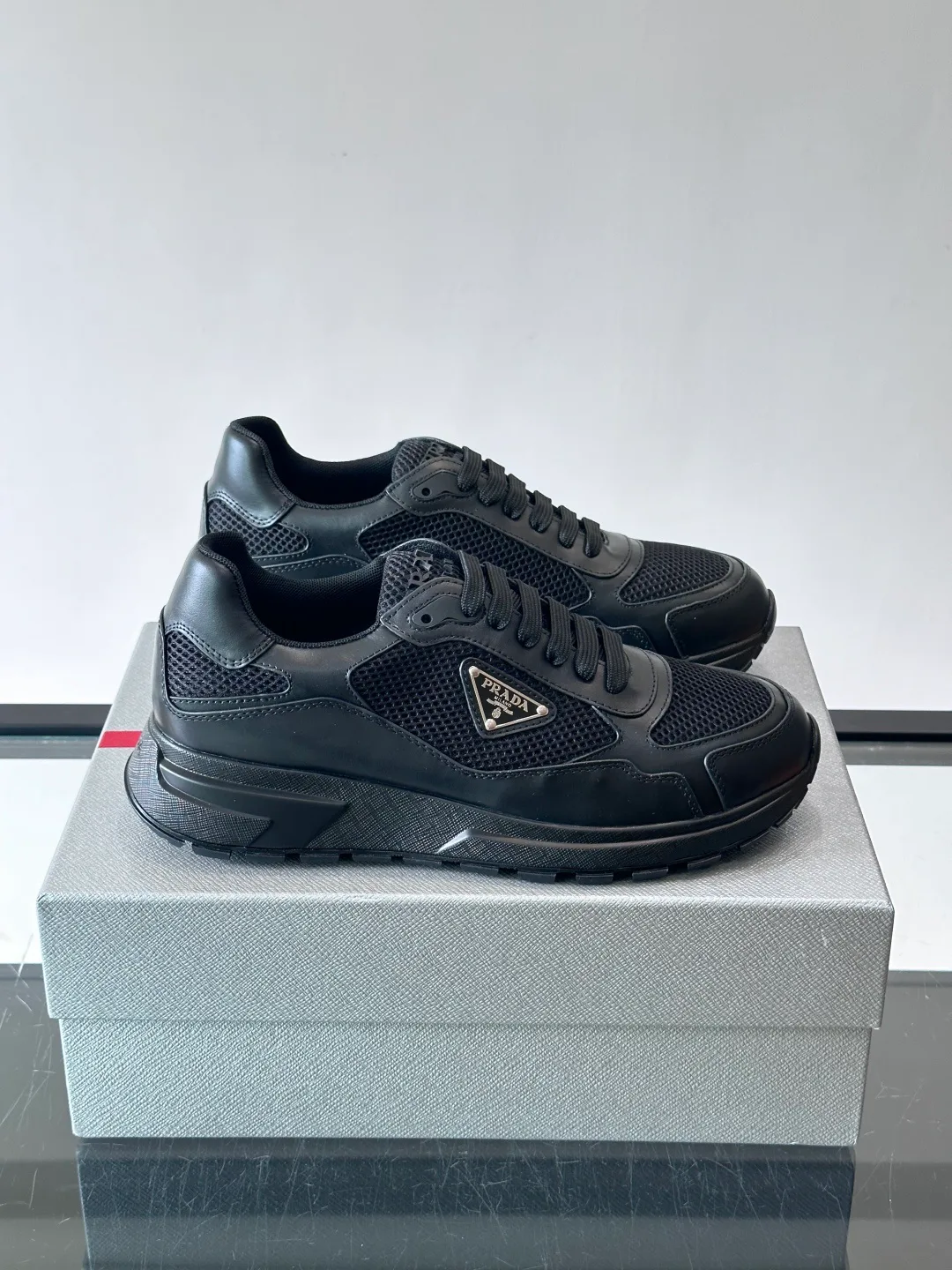 Кроссовки Мужские Prada 18872006